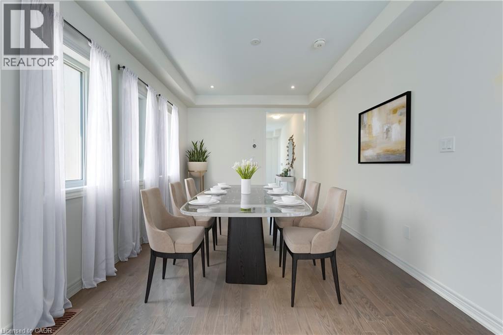 3914 Leonardo Street, Burlington, Ontario L7M 0Z9 - Photo 2 - 40787601