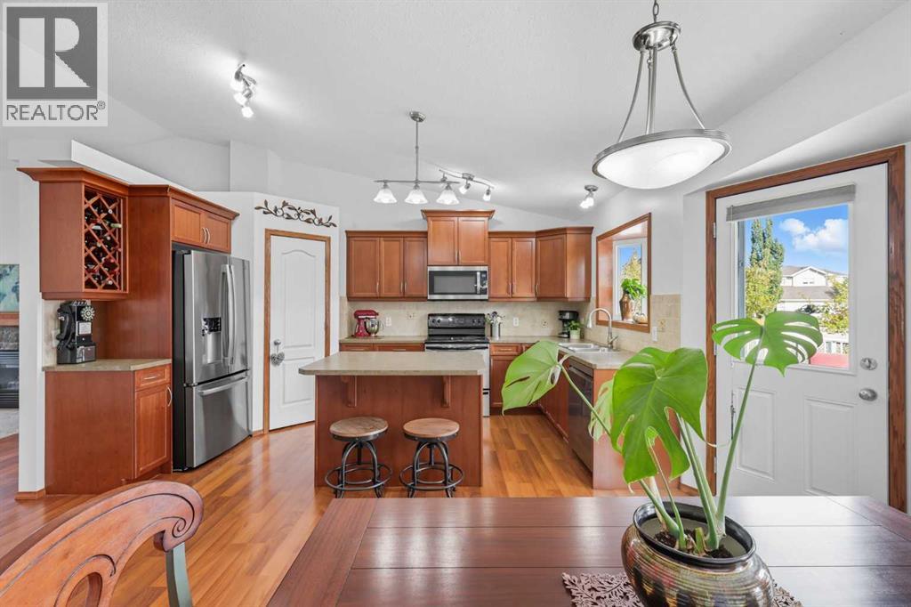 79 Hillcrest Boulevard, Strathmore, Alberta  T1P 0A4 - Photo 14 - A2261650