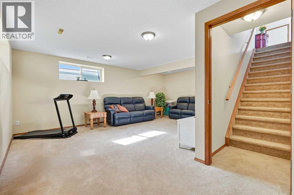 79 Hillcrest Boulevard, Strathmore, Alberta  T1P 0A4 - Photo 25 - A2261650