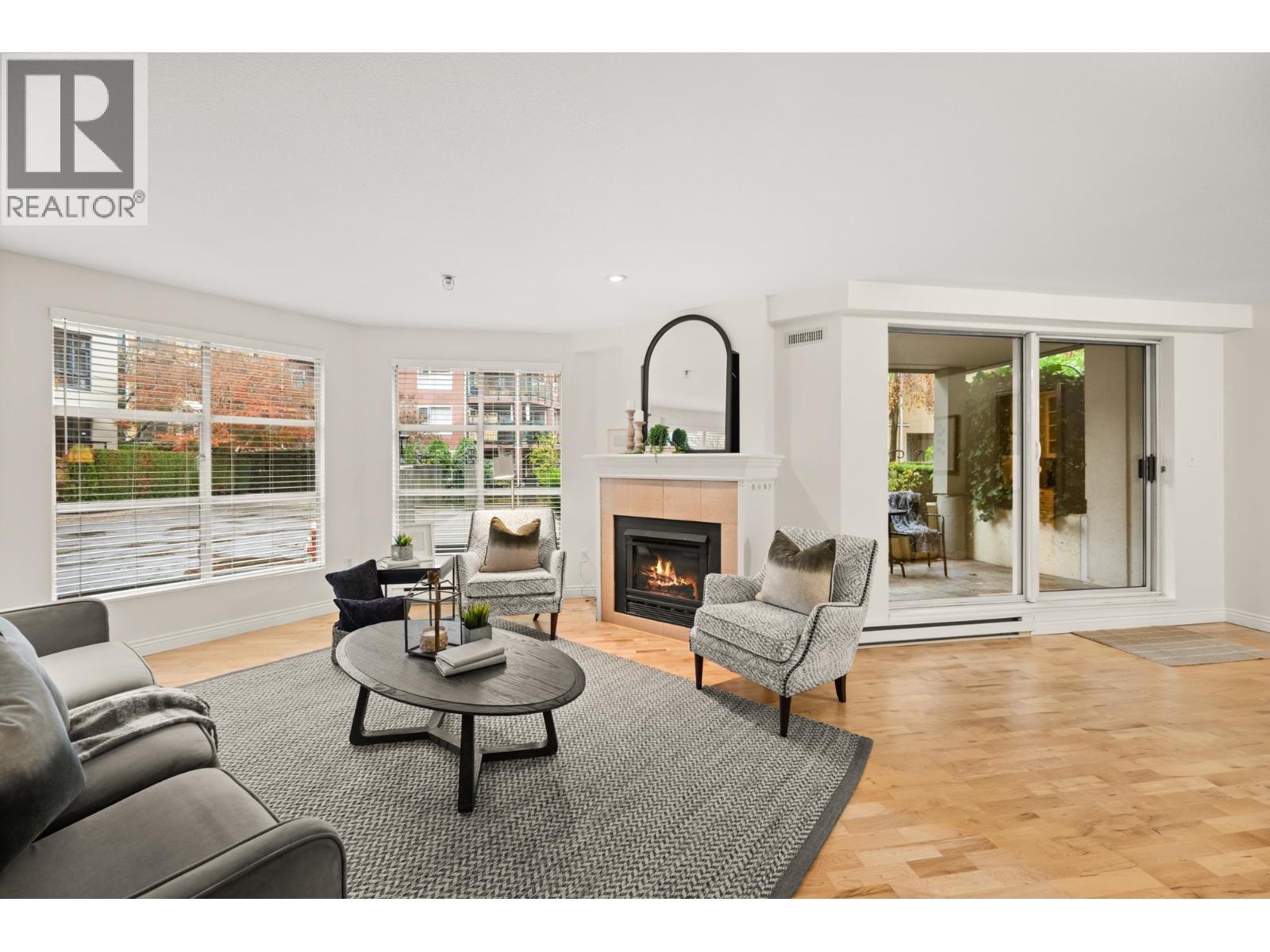 105 5 Renaissance Square, New Westminster, British Columbia  V3M 6K5 - Photo 11 - R3067306