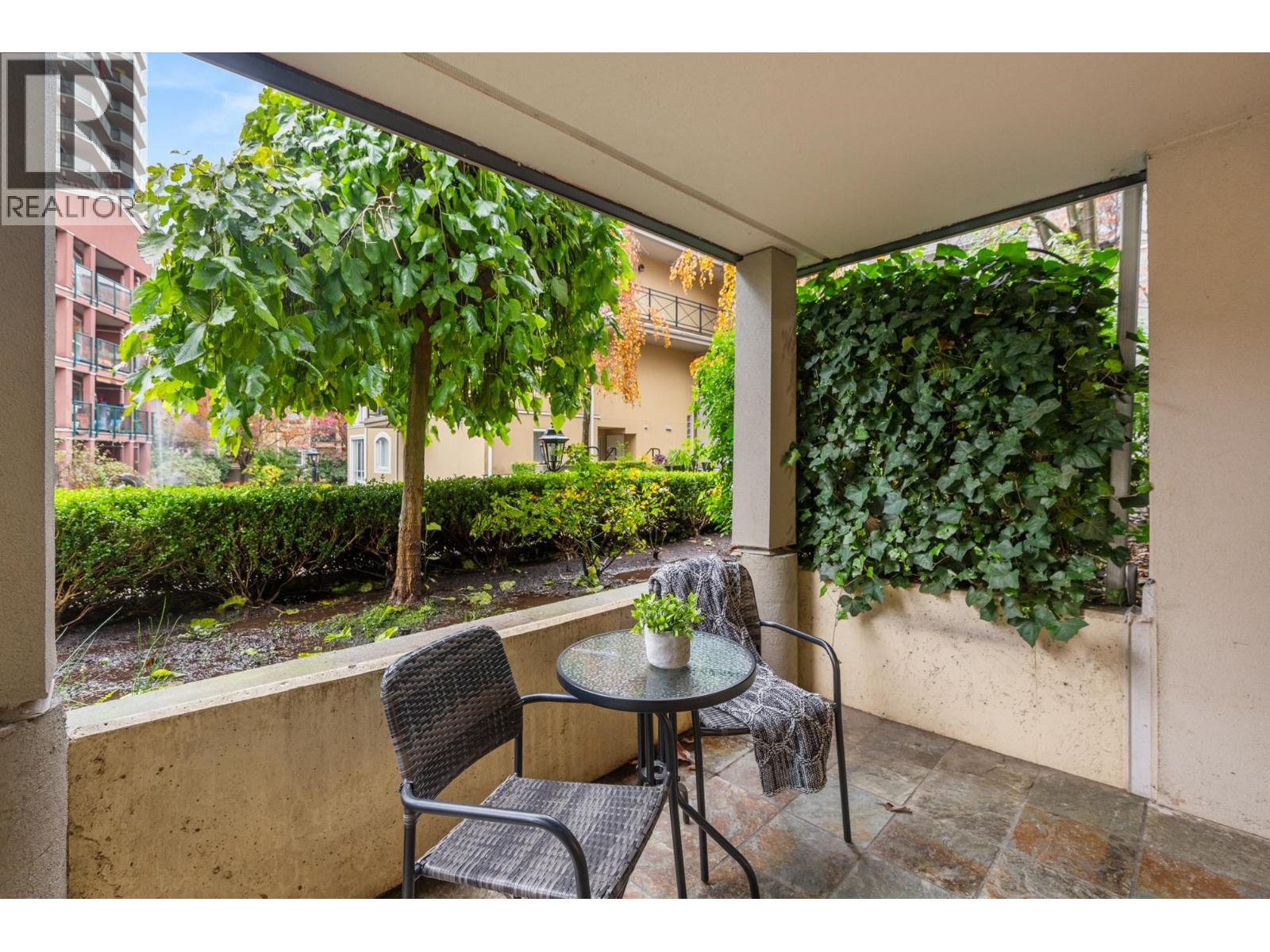 105 5 Renaissance Square, New Westminster, British Columbia  V3M 6K5 - Photo 33 - R3067306