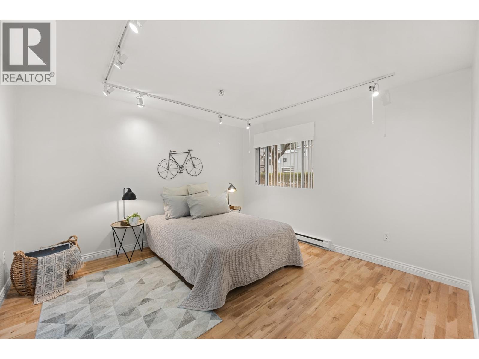 105 5 Renaissance Square, New Westminster, British Columbia  V3M 6K5 - Photo 25 - R3067306