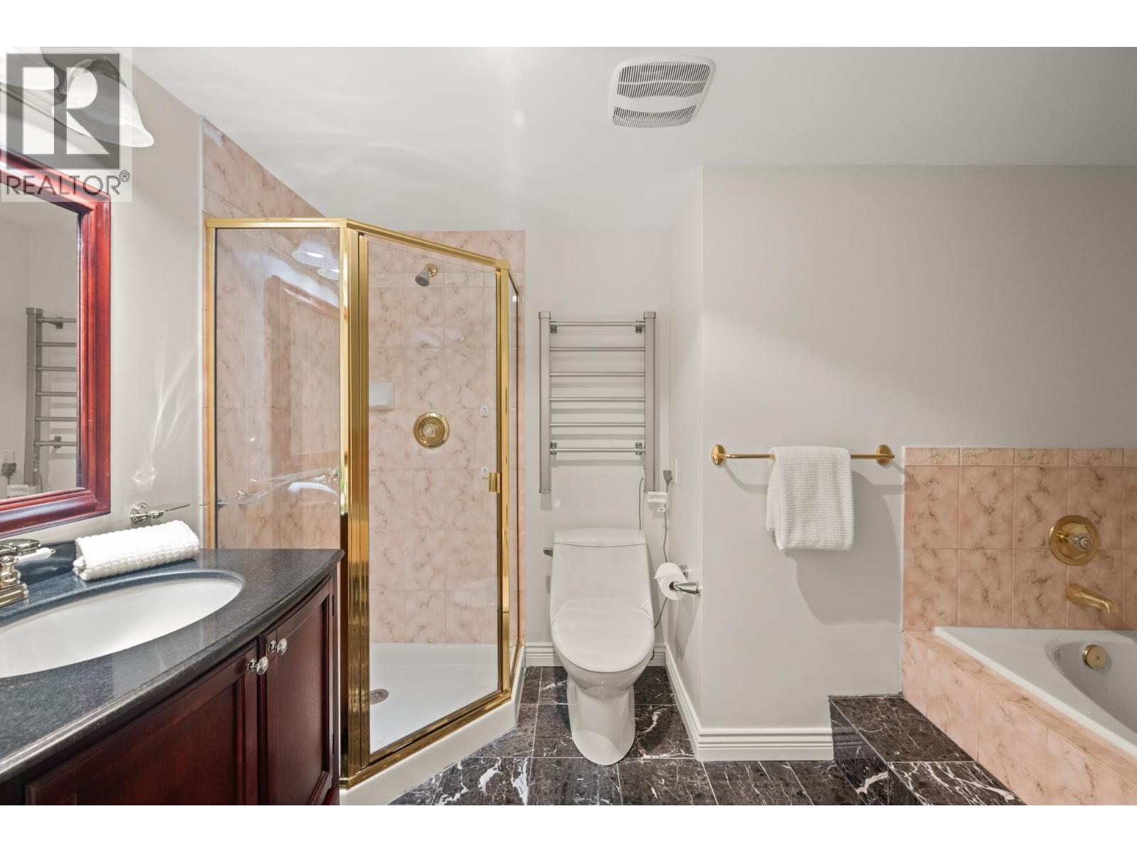 105 5 Renaissance Square, New Westminster, British Columbia  V3M 6K5 - Photo 30 - R3067306