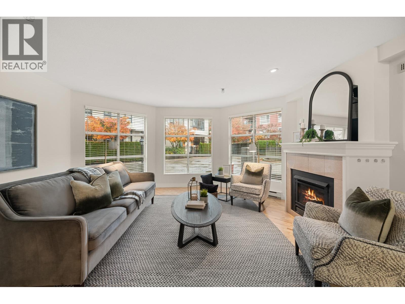 105 5 RENAISSANCE SQUARE, New Westminster, British Columbia