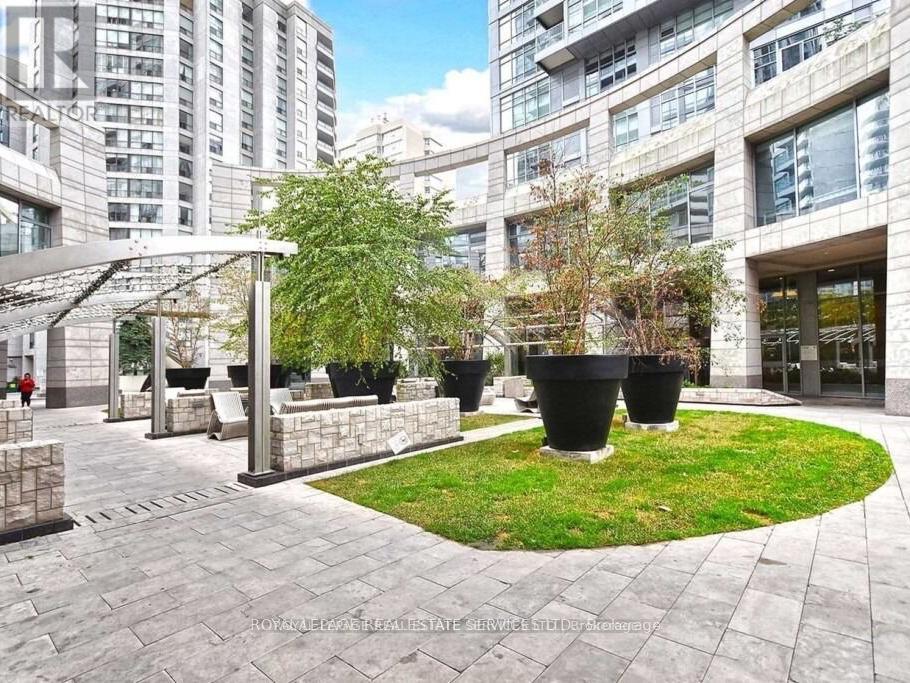 1804 - 2191 Yonge Street, Toronto, Ontario  M4S 3H8 - Photo 9 - C12423428