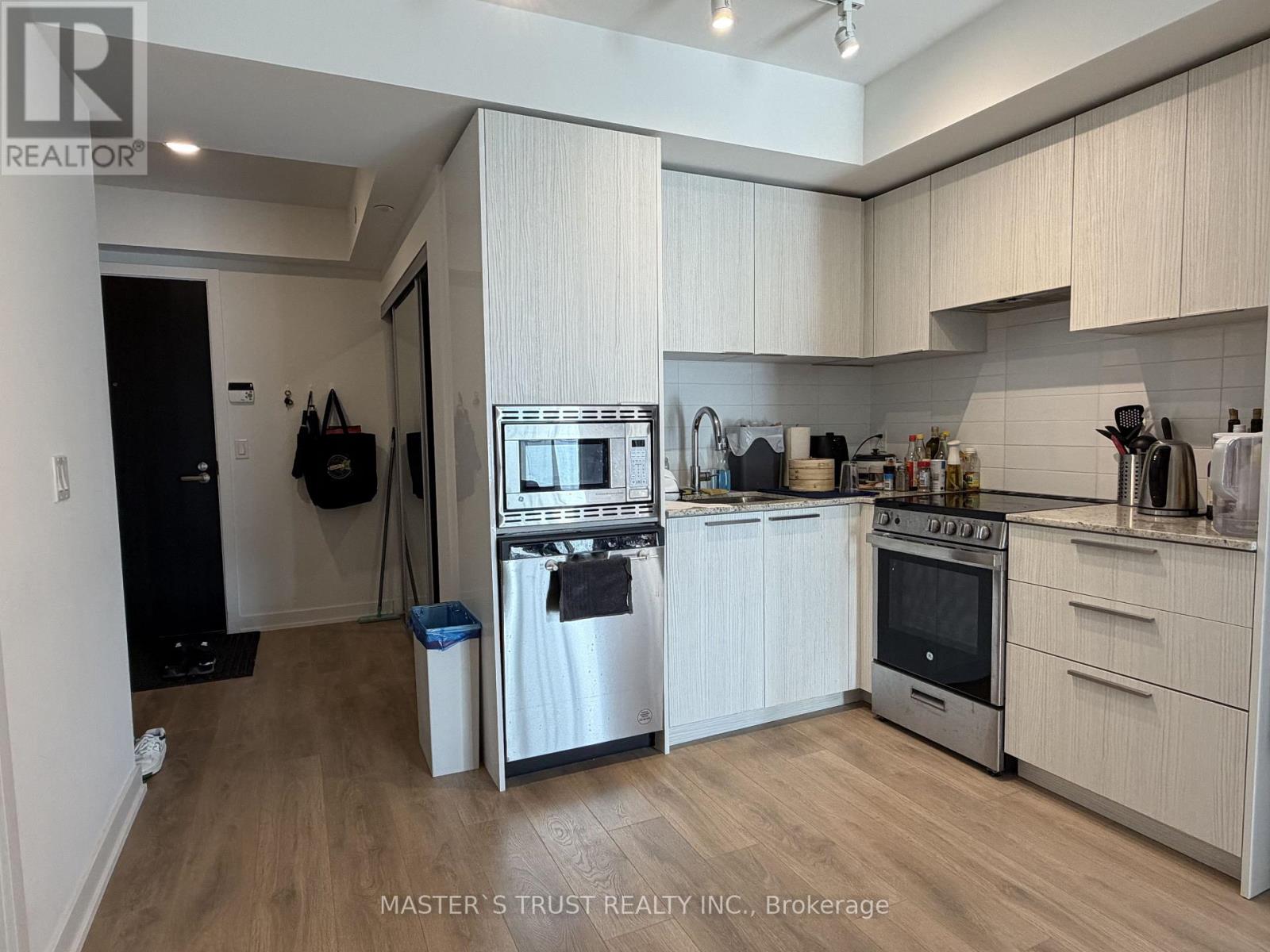 #1509 - 501 Yonge Street, Toronto, Ontario  M4Y 0G8 - Photo 3 - C12530010