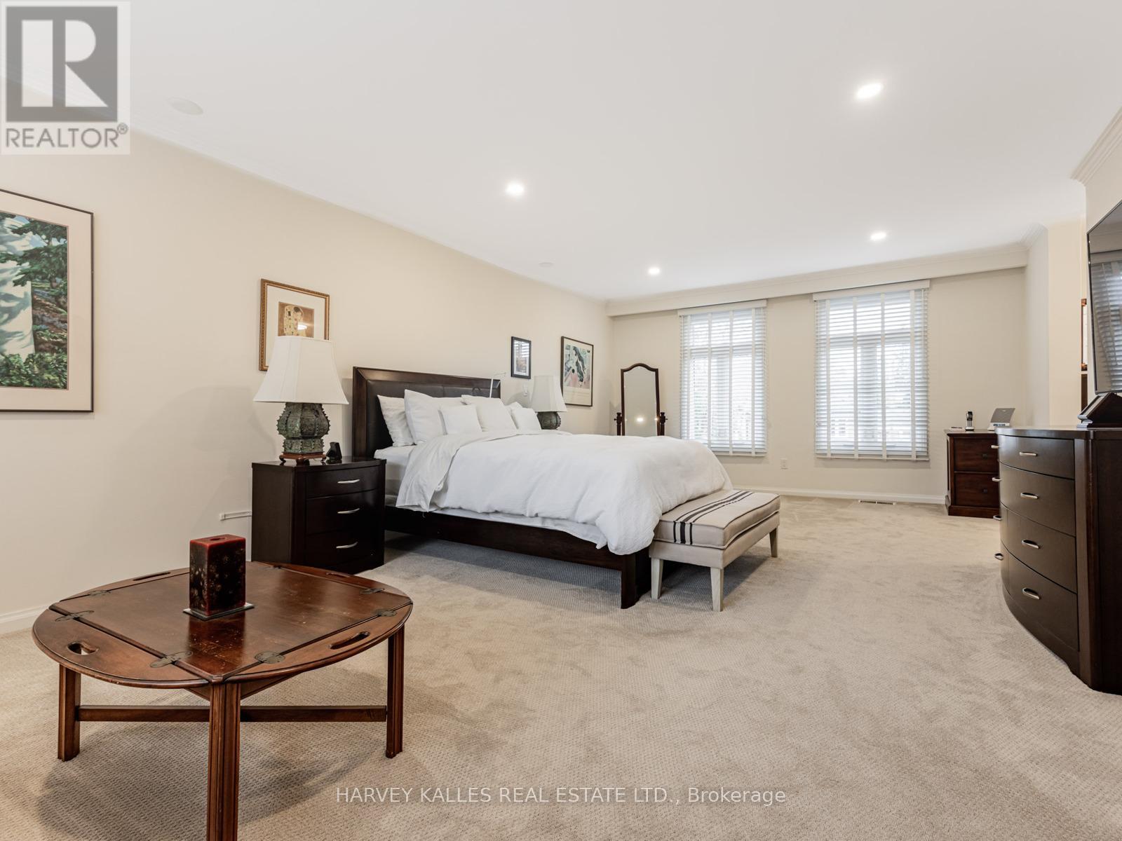 92 Prue Avenue, Toronto, Ontario  M6B 1R5 - Photo 21 - C12544516