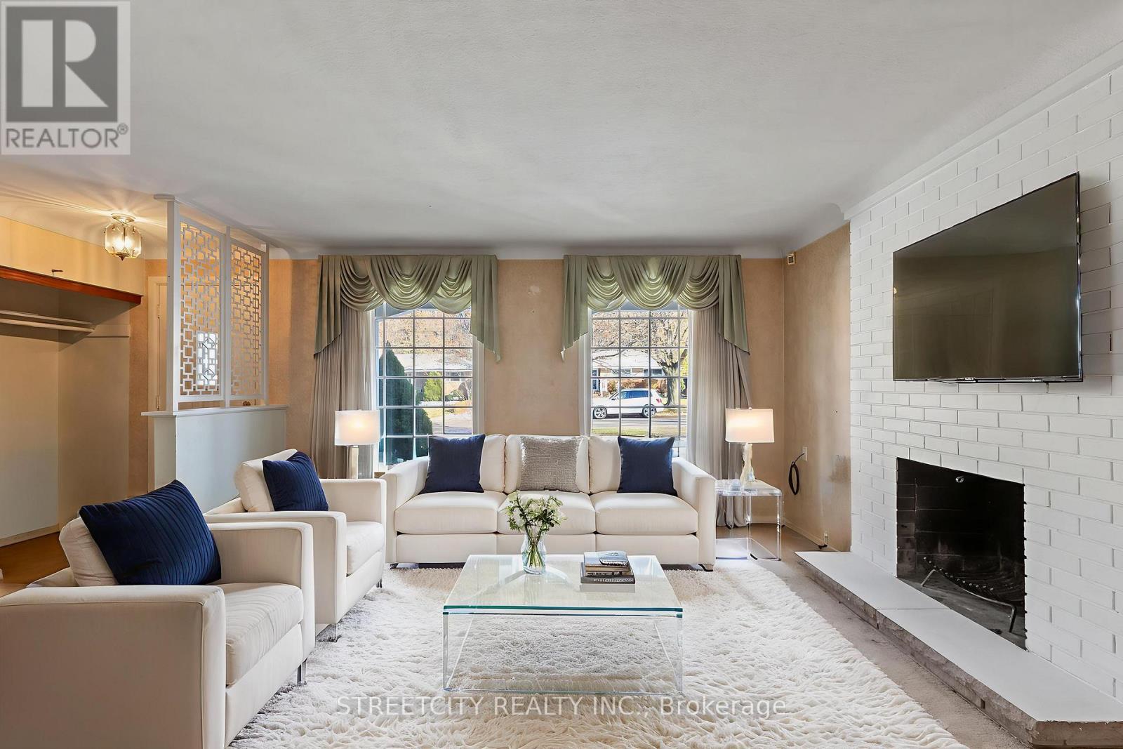 159 Centre Street, London South, Ontario  N6J 1T7 - Photo 10 - X12537776