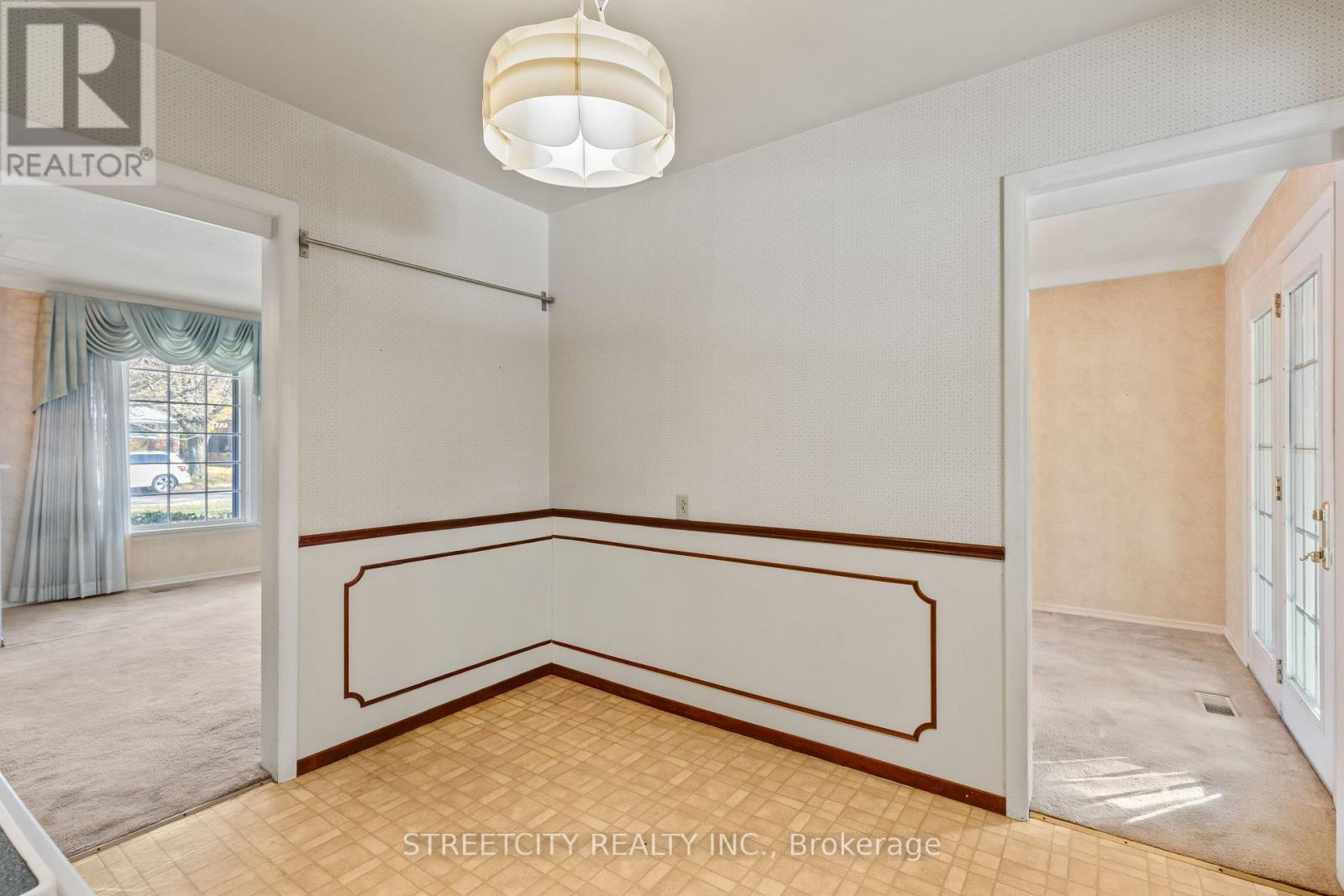 159 Centre Street, London South, Ontario  N6J 1T7 - Photo 18 - X12537776