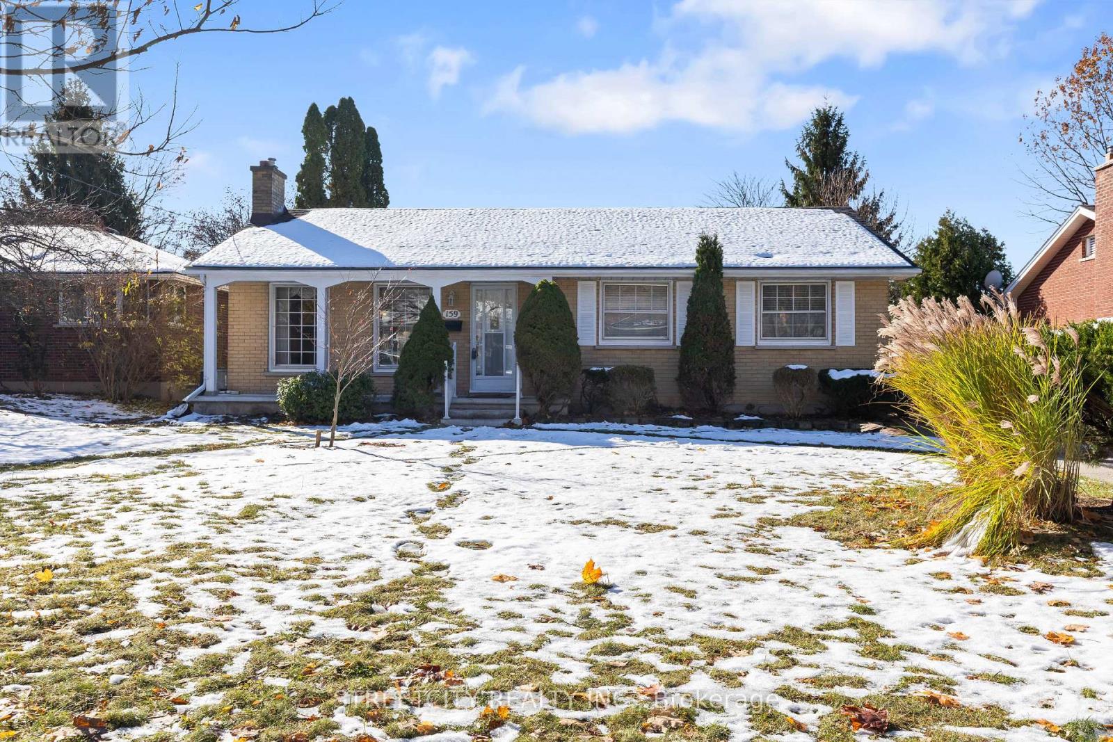 159 Centre Street, London South, Ontario  N6J 1T7 - Photo 2 - X12537776