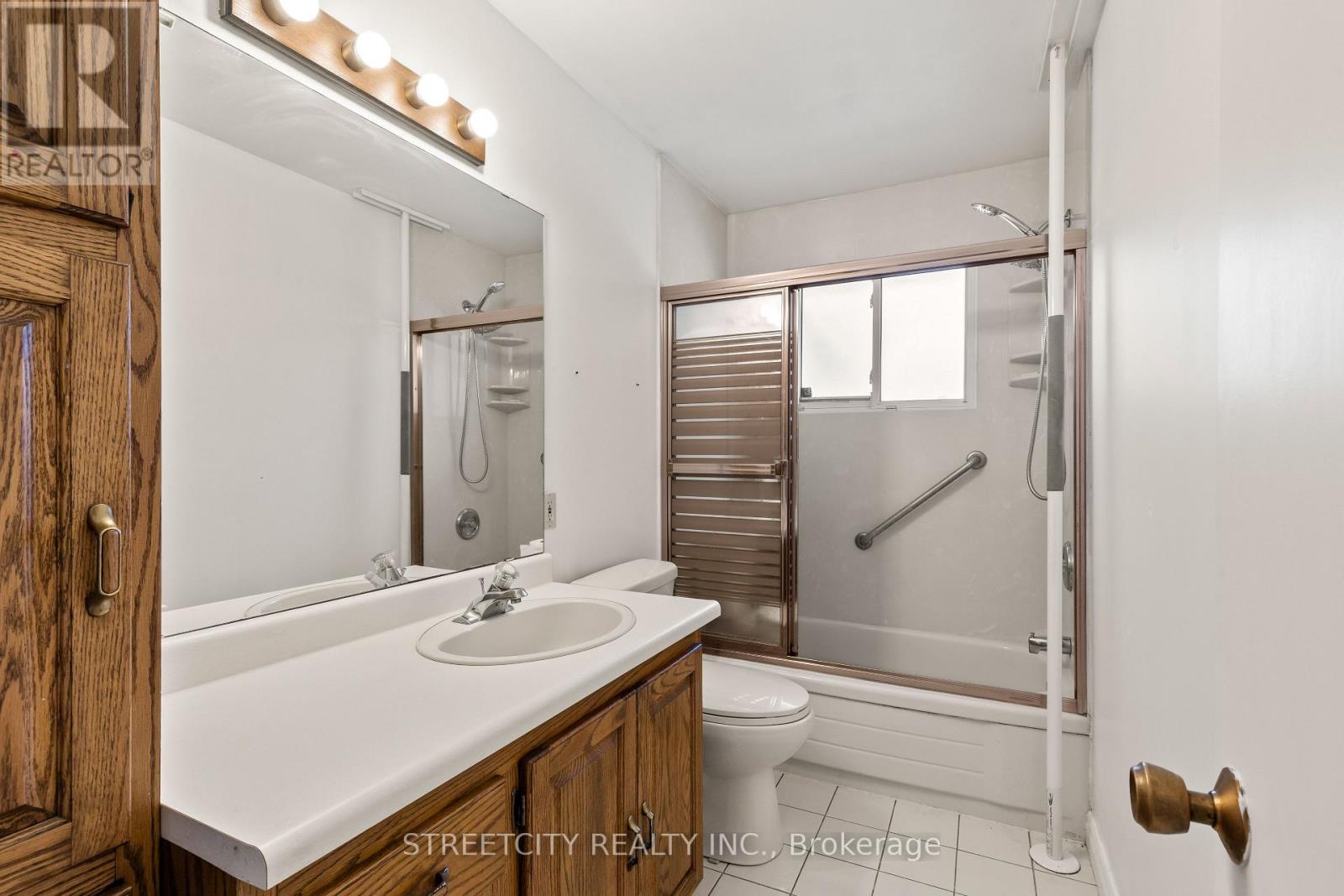 159 Centre Street, London South, Ontario  N6J 1T7 - Photo 32 - X12537776