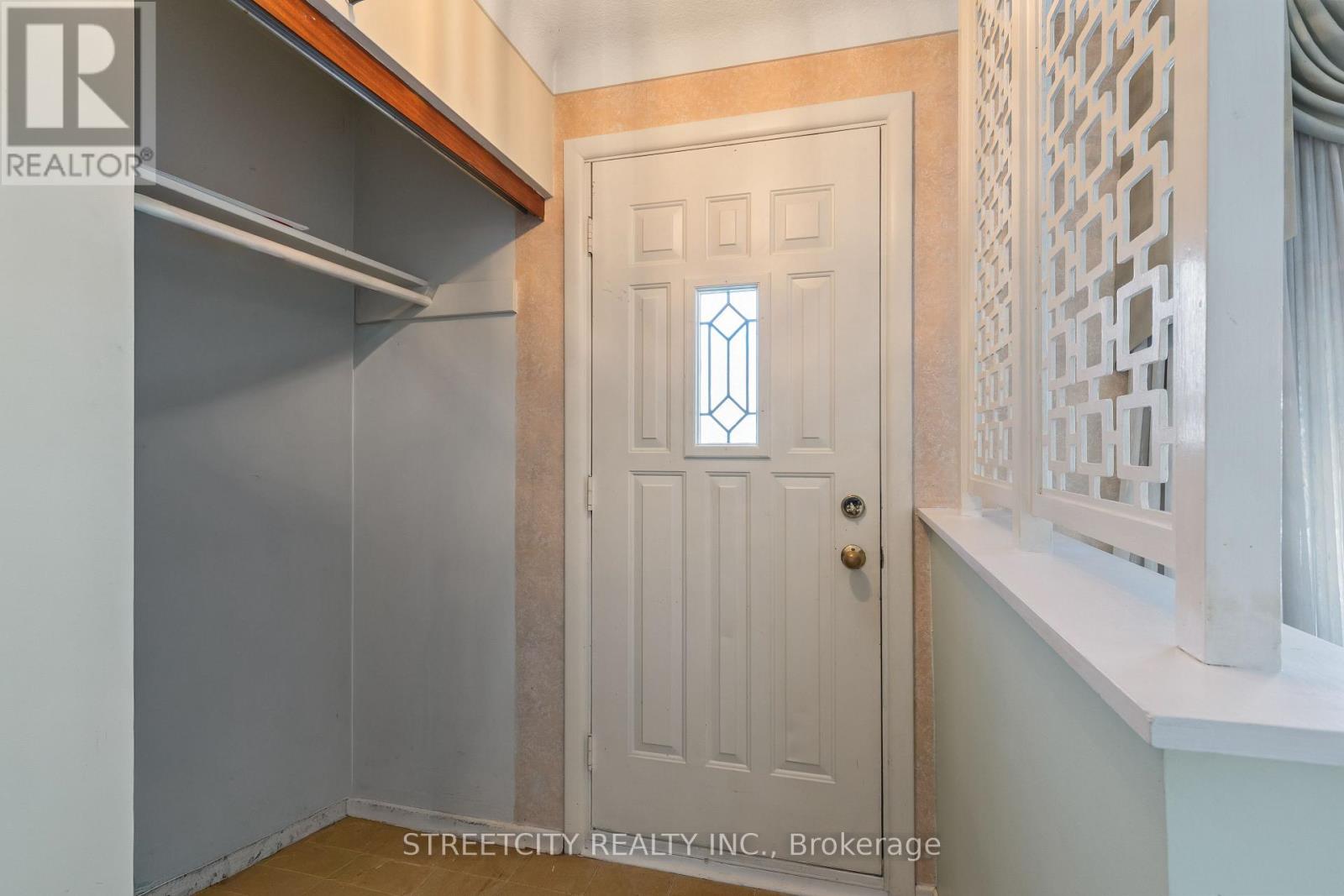 159 Centre Street, London South, Ontario  N6J 1T7 - Photo 7 - X12537776