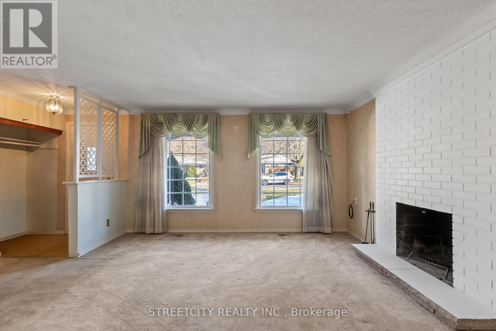 159 Centre Street, London South, Ontario  N6J 1T7 - Photo 9 - X12537776