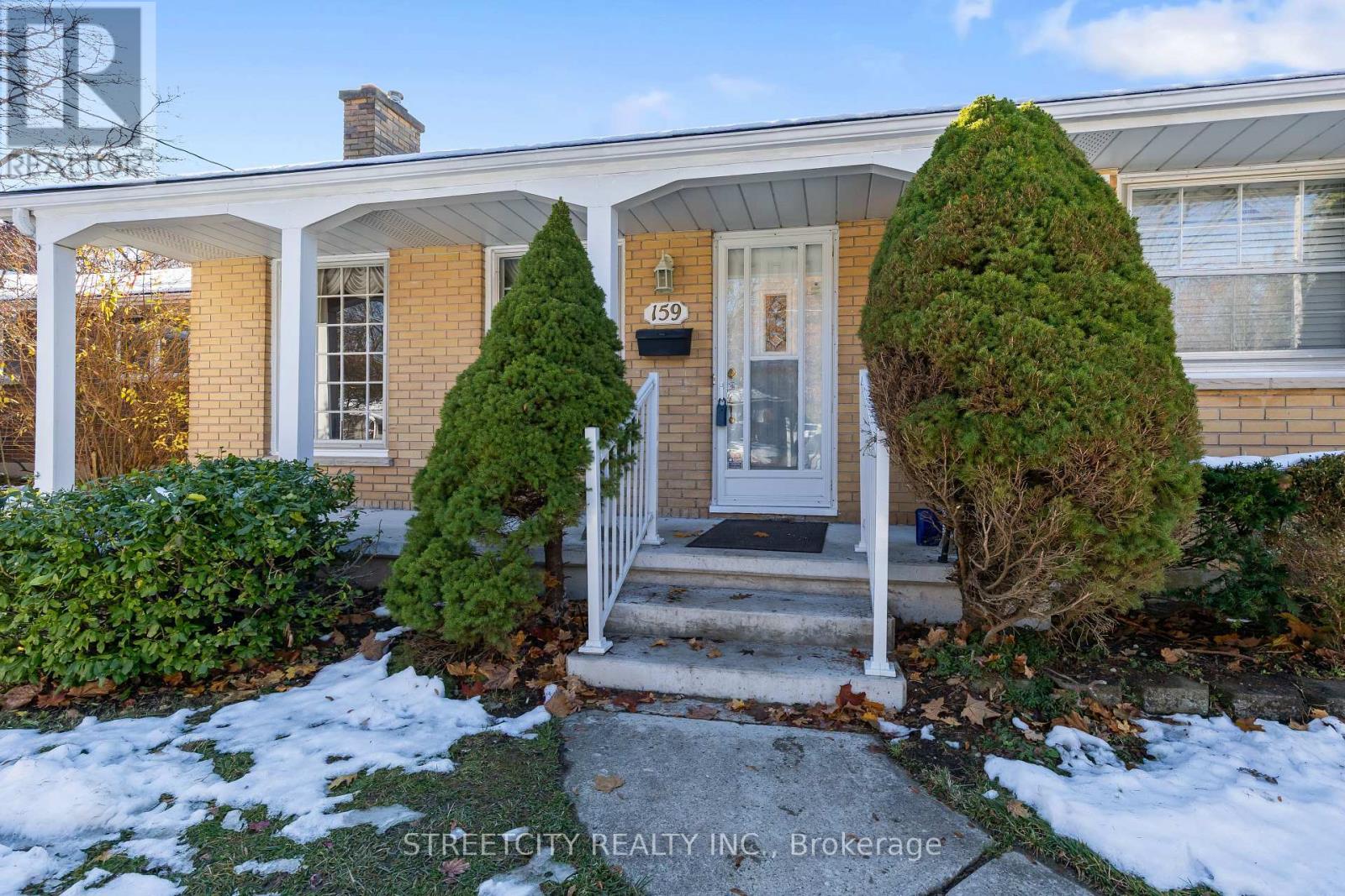 159 Centre Street, London South, Ontario  N6J 1T7 - Photo 6 - X12537776