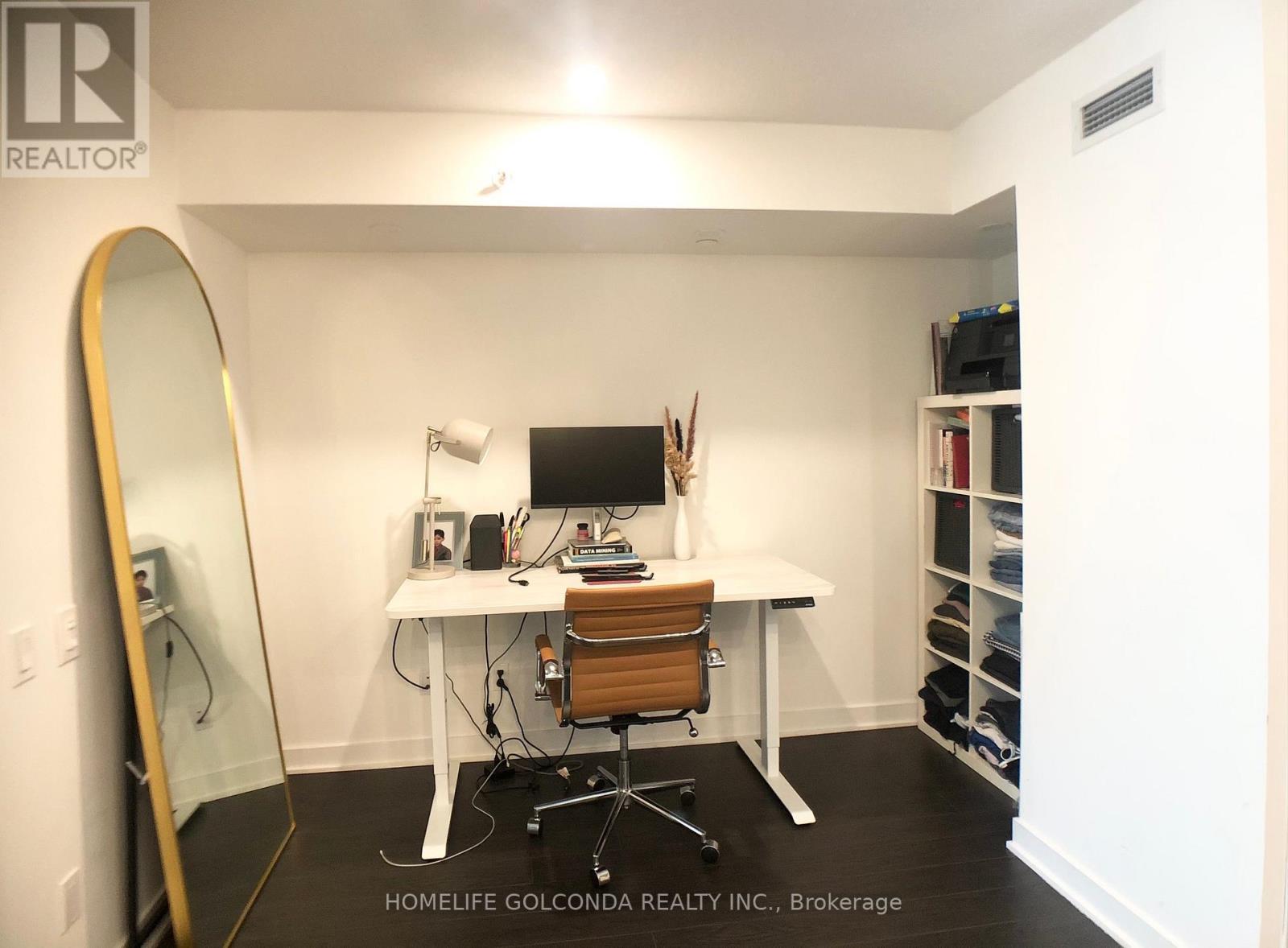 910 - 19 Bathurst Street, Toronto, Ontario  M5V 0N2 - Photo 19 - C12545792