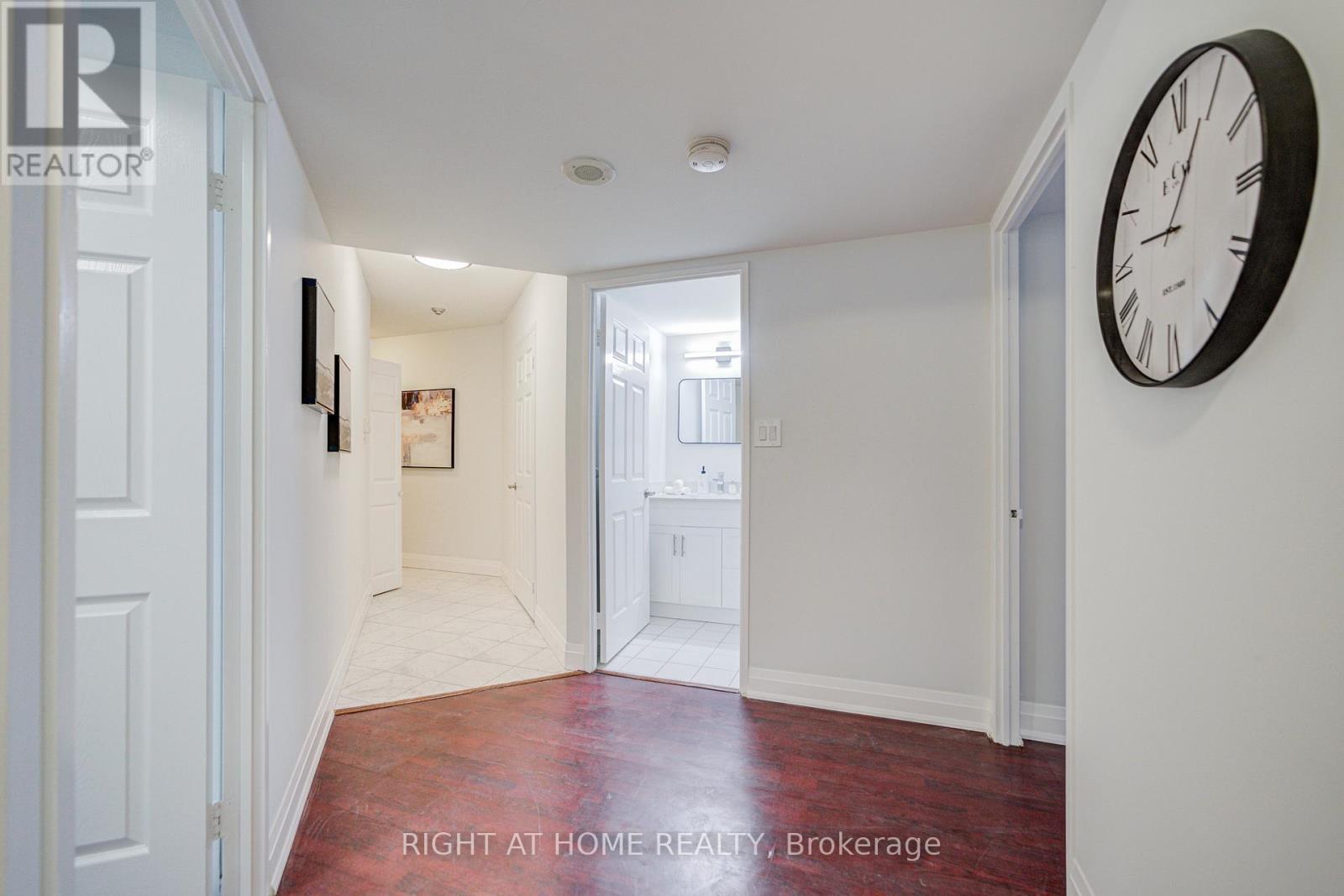 207 - 35 Empress Avenue, Toronto, Ontario  M2N 6T3 - Photo 9 - C12545824