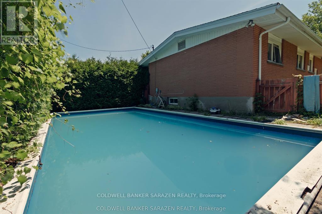 18 Stinson Avenue, Ottawa, Ontario K2H 6N1 - Photo 15 - X12543444