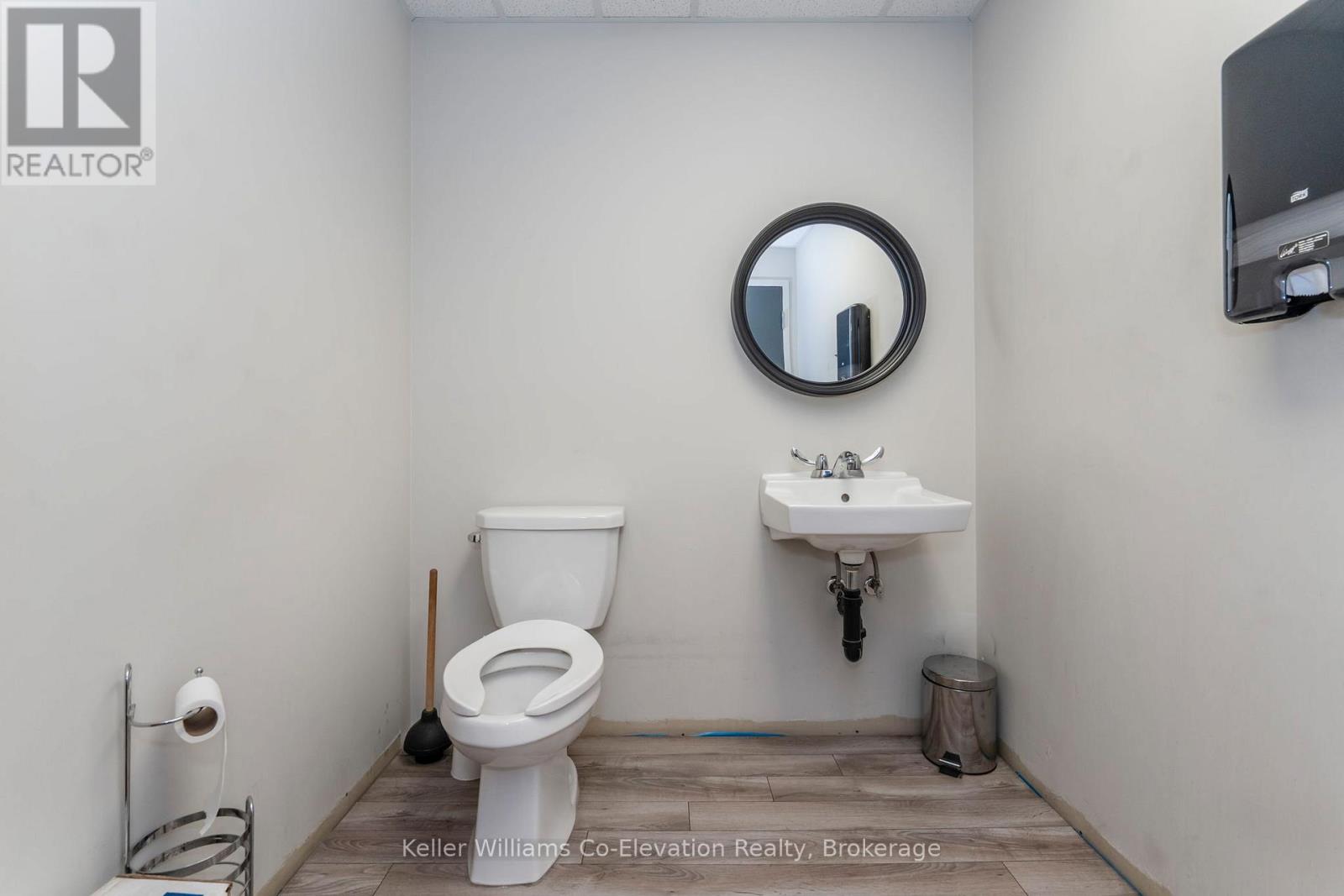 10 - 220 Bayview Drive, Barrie, Ontario  L4N 4Y8 - Photo 18 - S12546022