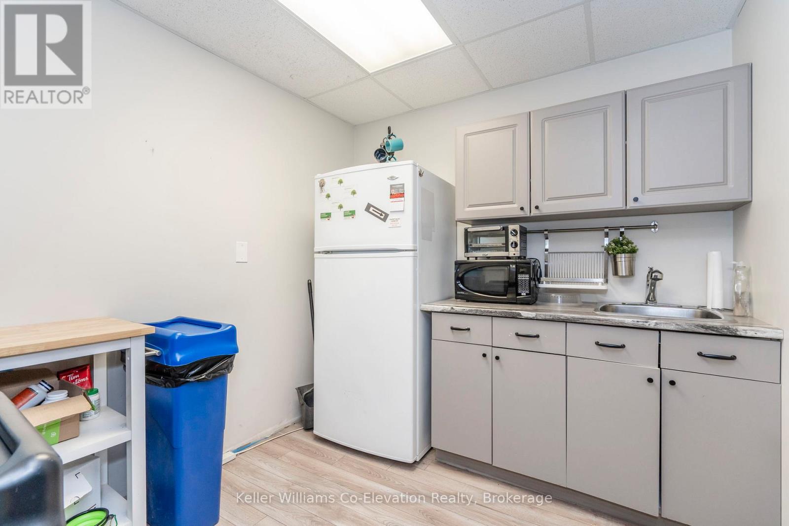 10 - 220 Bayview Drive, Barrie, Ontario  L4N 4Y8 - Photo 19 - S12546022