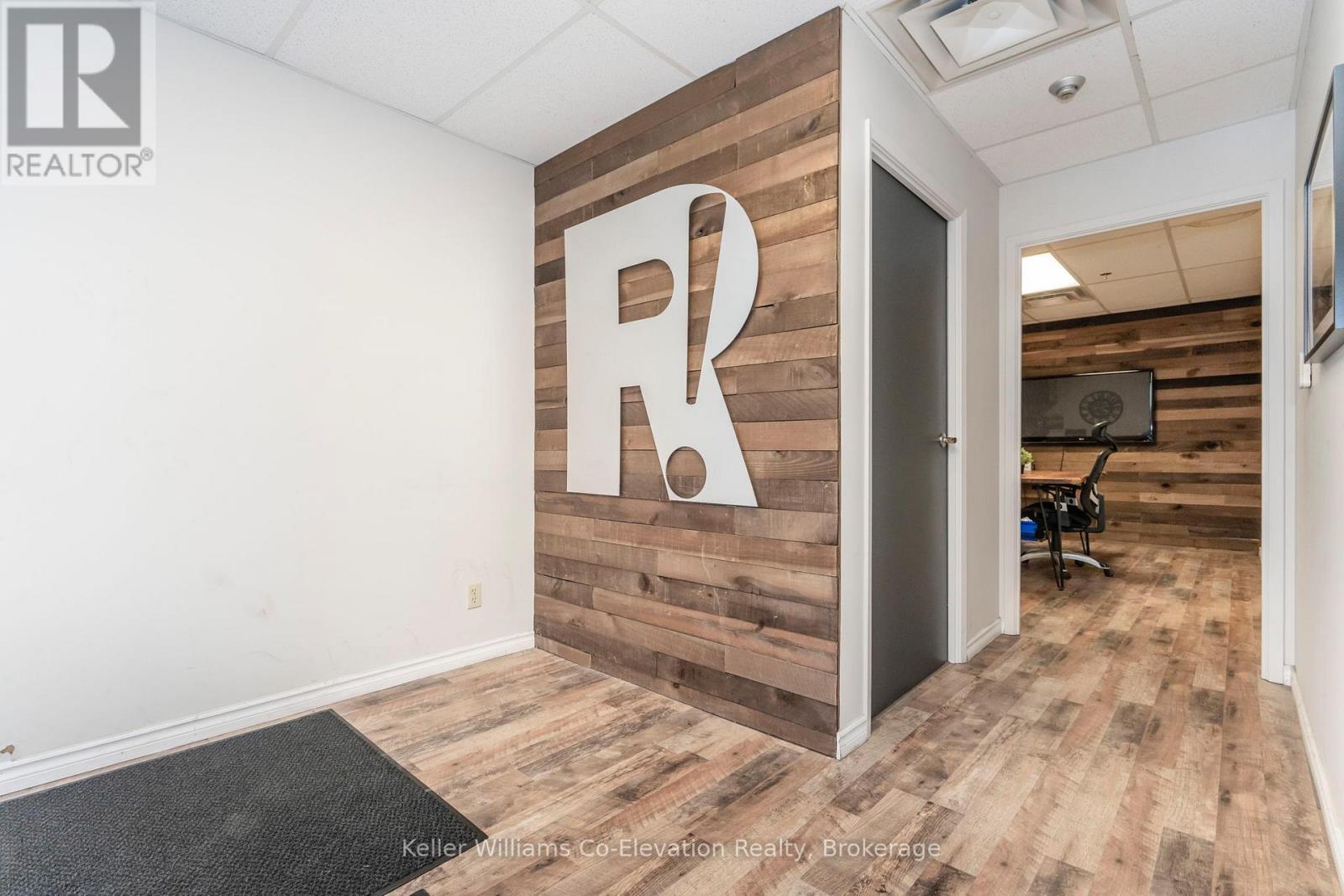 10 - 220 Bayview Drive, Barrie, Ontario  L4N 4Y8 - Photo 6 - S12546022