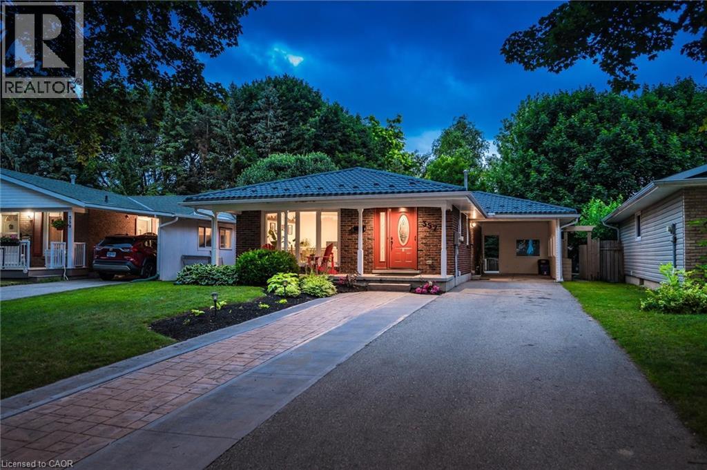 357 Grangewood Drive, Waterloo, Ontario  N2K 2E4 - Photo 2 - 40784434