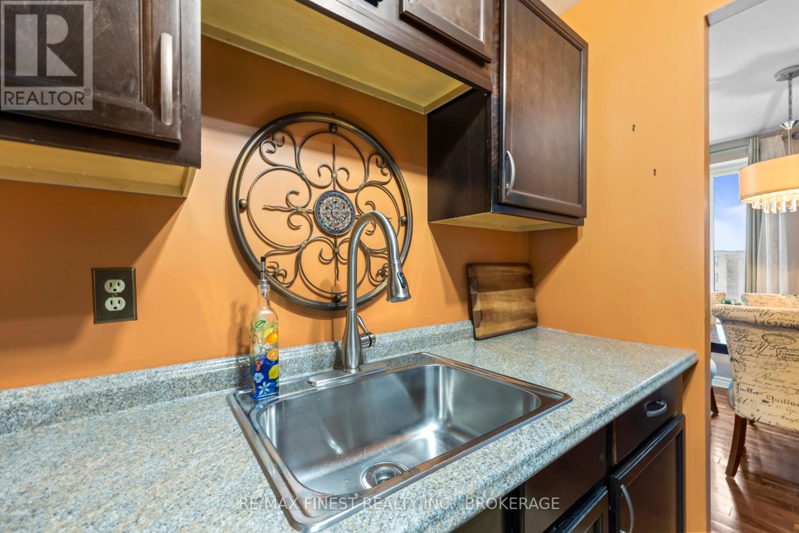 605 - 358 Queen Mary Road, Kingston, Ontario  K7M 7E8 - Photo 11 - X12546056