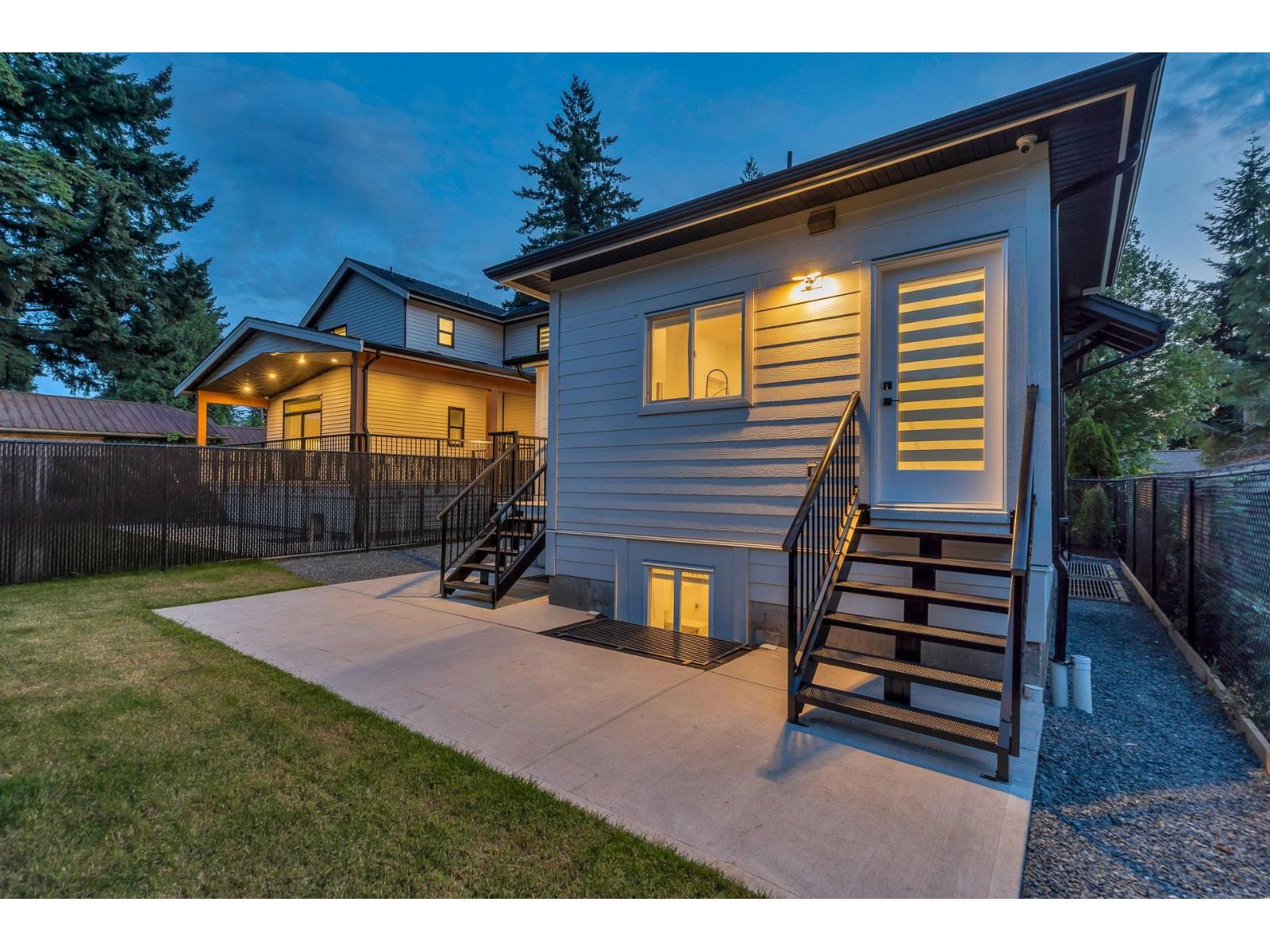 2290 Mouldstade Road, Abbotsford, British Columbia  V2S 3X4 - Photo 4 - R3067346