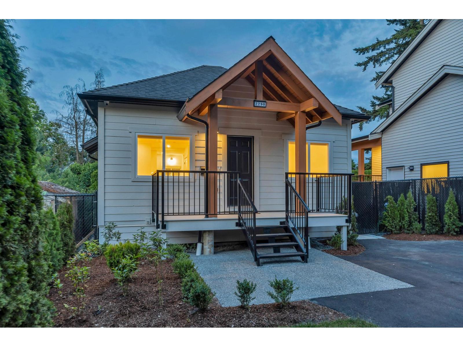 2290 MOULDSTADE ROAD, Abbotsford, British Columbia