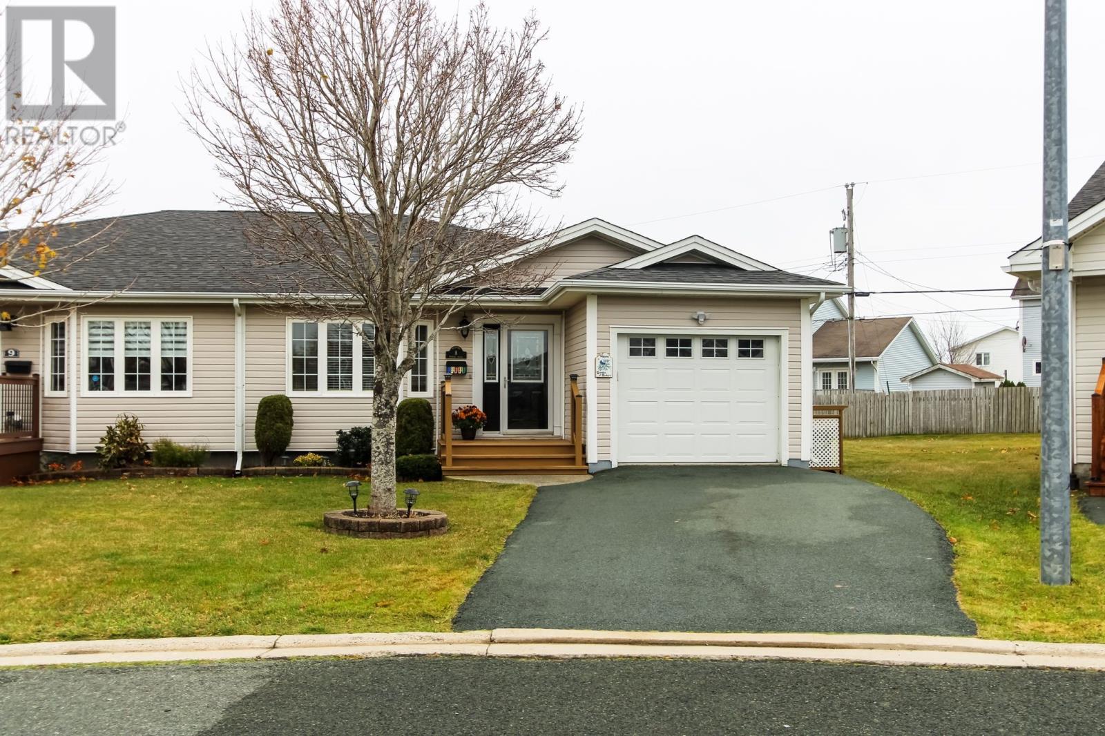 8 Tyrone Place, St. John's, Newfoundland & Labrador