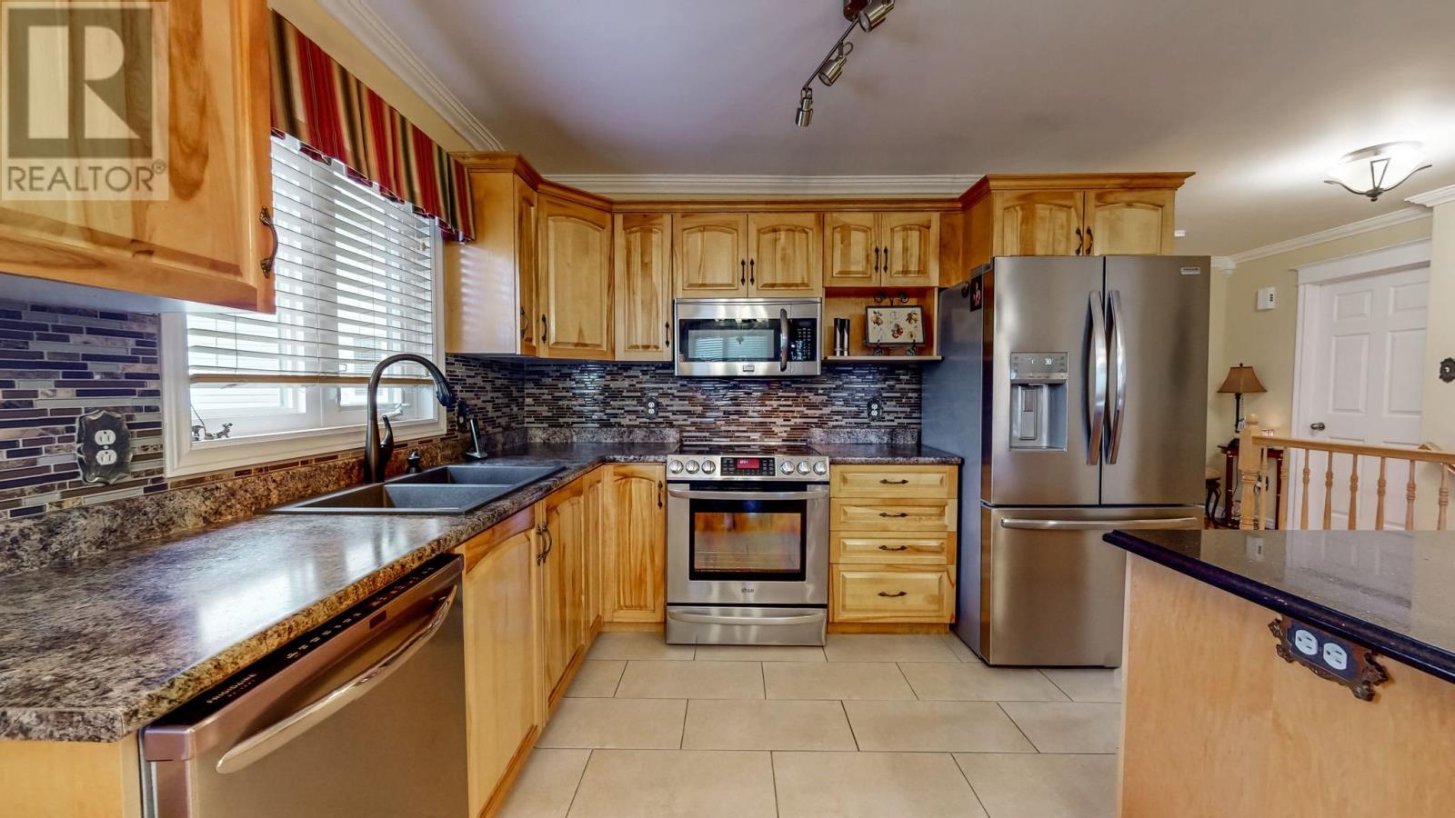 8 Tyrone Place, St. John's, Newfoundland & Labrador  A1A 6A1 - Photo 5 - 1292568