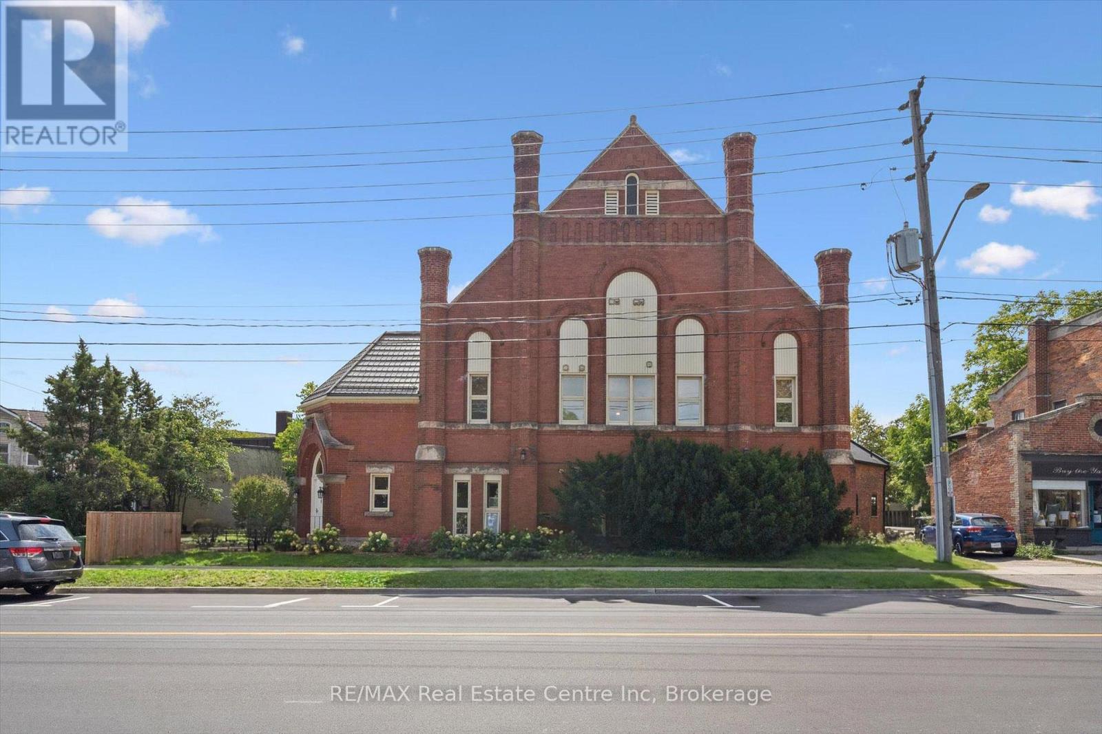 204 - 200 Woolwich Street, Guelph, Ontario  N1H 3V7 - Photo 1 - X12546090