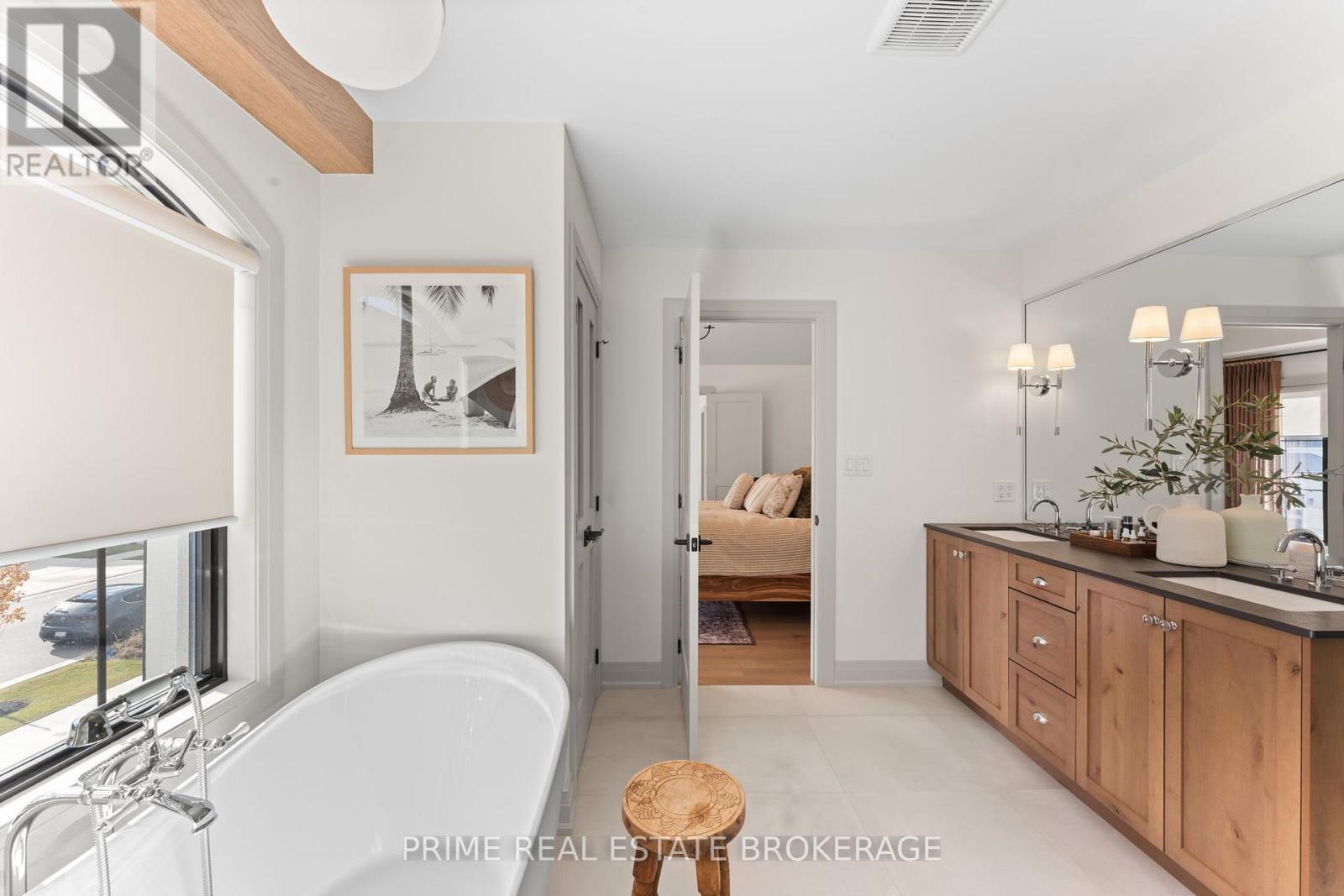 78 Optimist Drive, Southwold, Ontario  N5P 0G3 - Photo 26 - X12546064