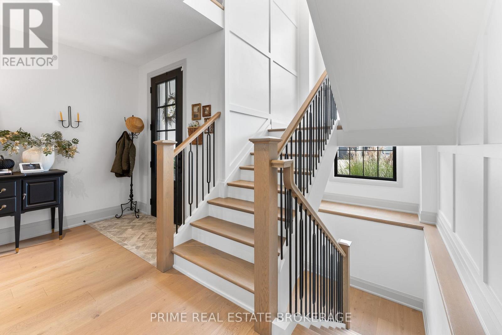 78 Optimist Drive, Southwold, Ontario  N5P 0G3 - Photo 4 - X12546064