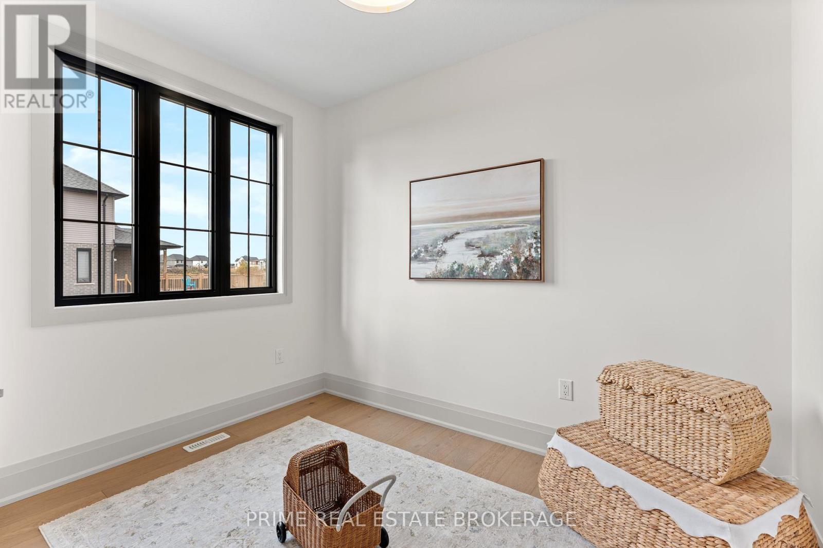 78 Optimist Drive, Southwold, Ontario  N5P 0G3 - Photo 6 - X12546064