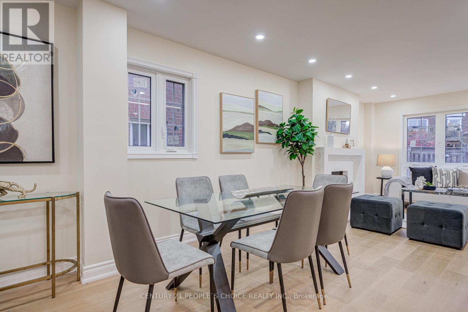 126 Summitcrest Drive, Richmond Hill, Ontario  L4S 1A9 - Photo 10 - N12545788