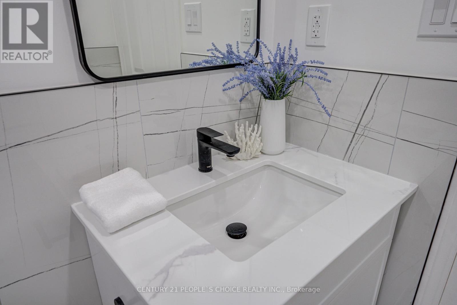 126 Summitcrest Drive, Richmond Hill, Ontario  L4S 1A9 - Photo 31 - N12545788