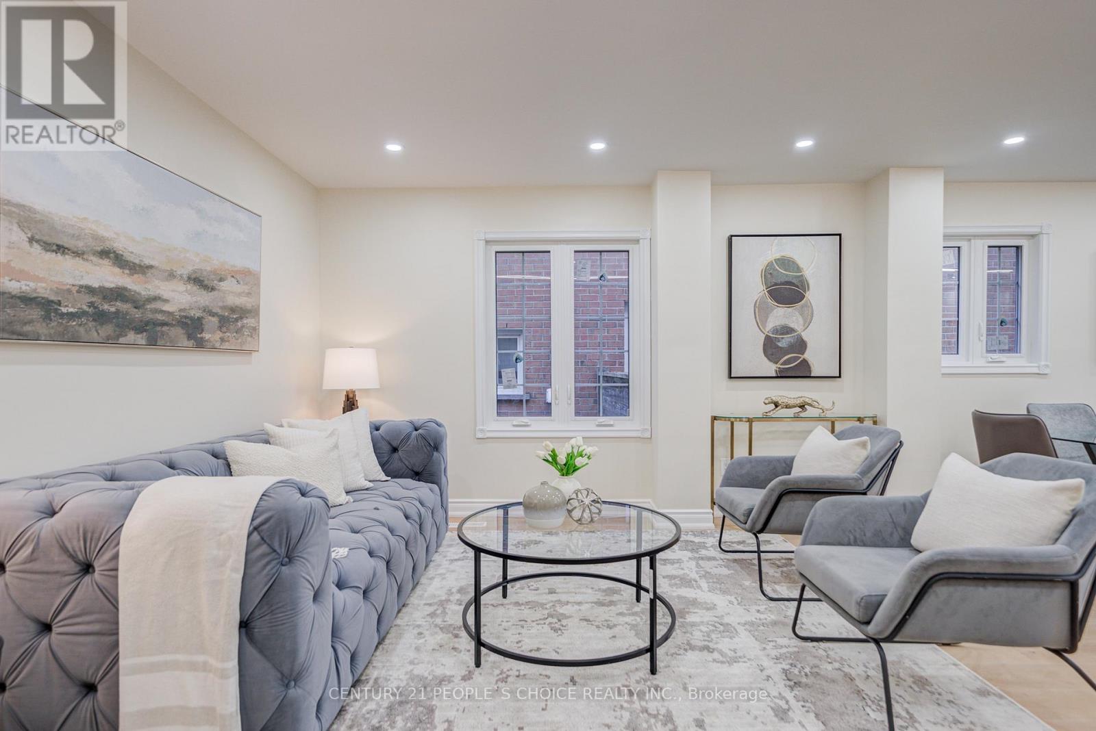 126 Summitcrest Drive, Richmond Hill, Ontario  L4S 1A9 - Photo 6 - N12545788