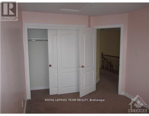 21 Cresthaven Drive, Ottawa, Ontario K2G 7C5 - Photo 6 - X12545886