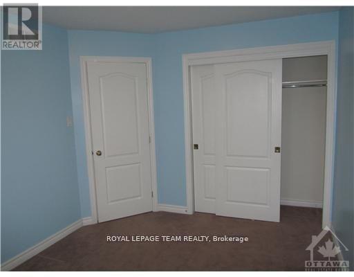 21 Cresthaven Drive, Ottawa, Ontario K2G 7C5 - Photo 7 - X12545886
