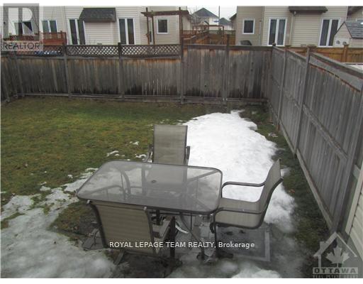 21 Cresthaven Drive, Ottawa, Ontario K2G 7C5 - Photo 8 - X12545886