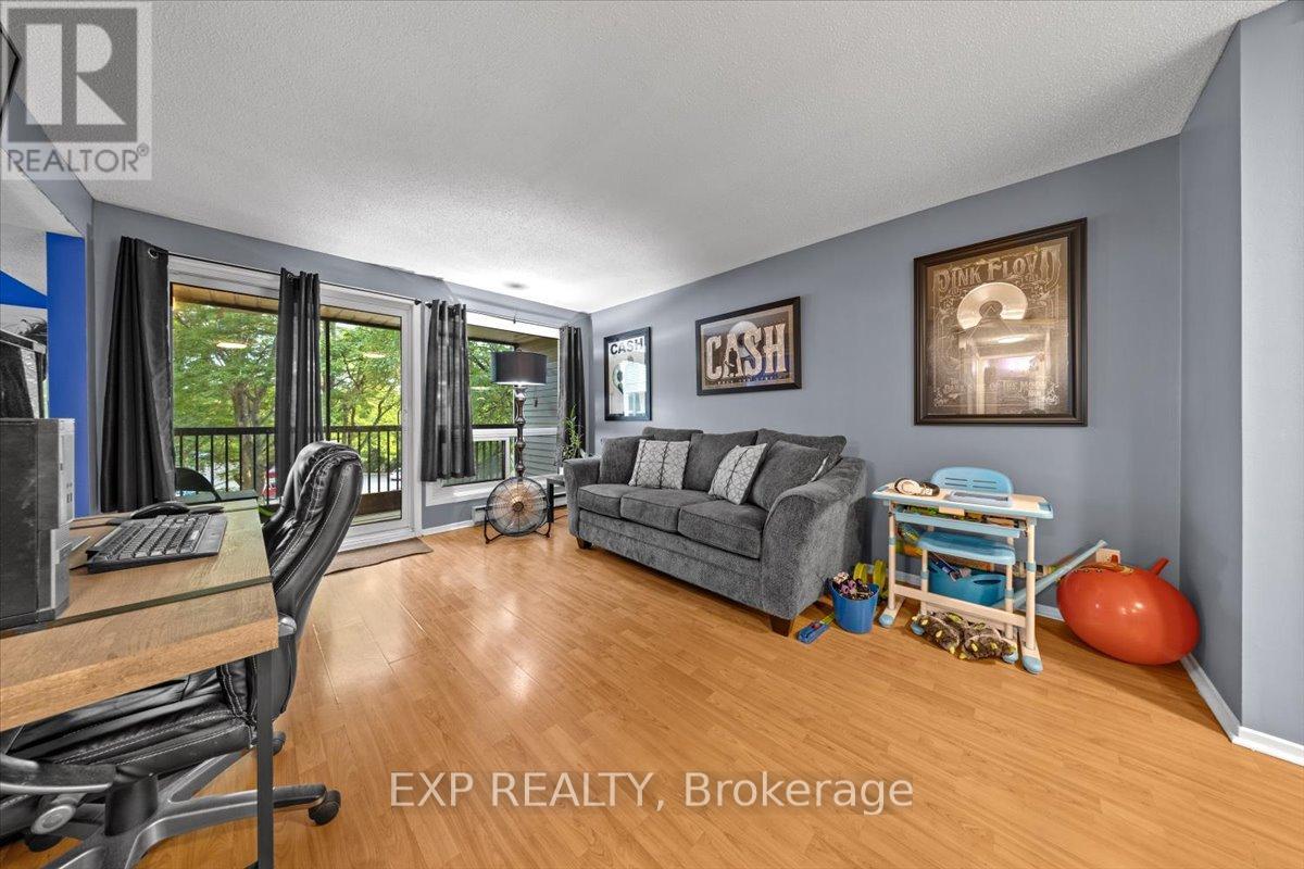 316 - 6434 Bilberry Drive, Ottawa, Ontario  K1C 4P5 - Photo 9 - X12545930