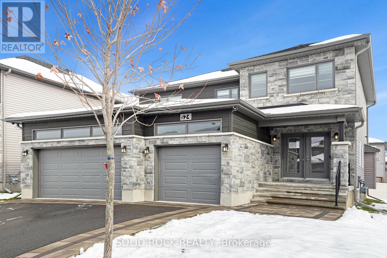 524 Lucent Street, Russell, Ontario K4R 0G3 - Photo 2 - X12545940