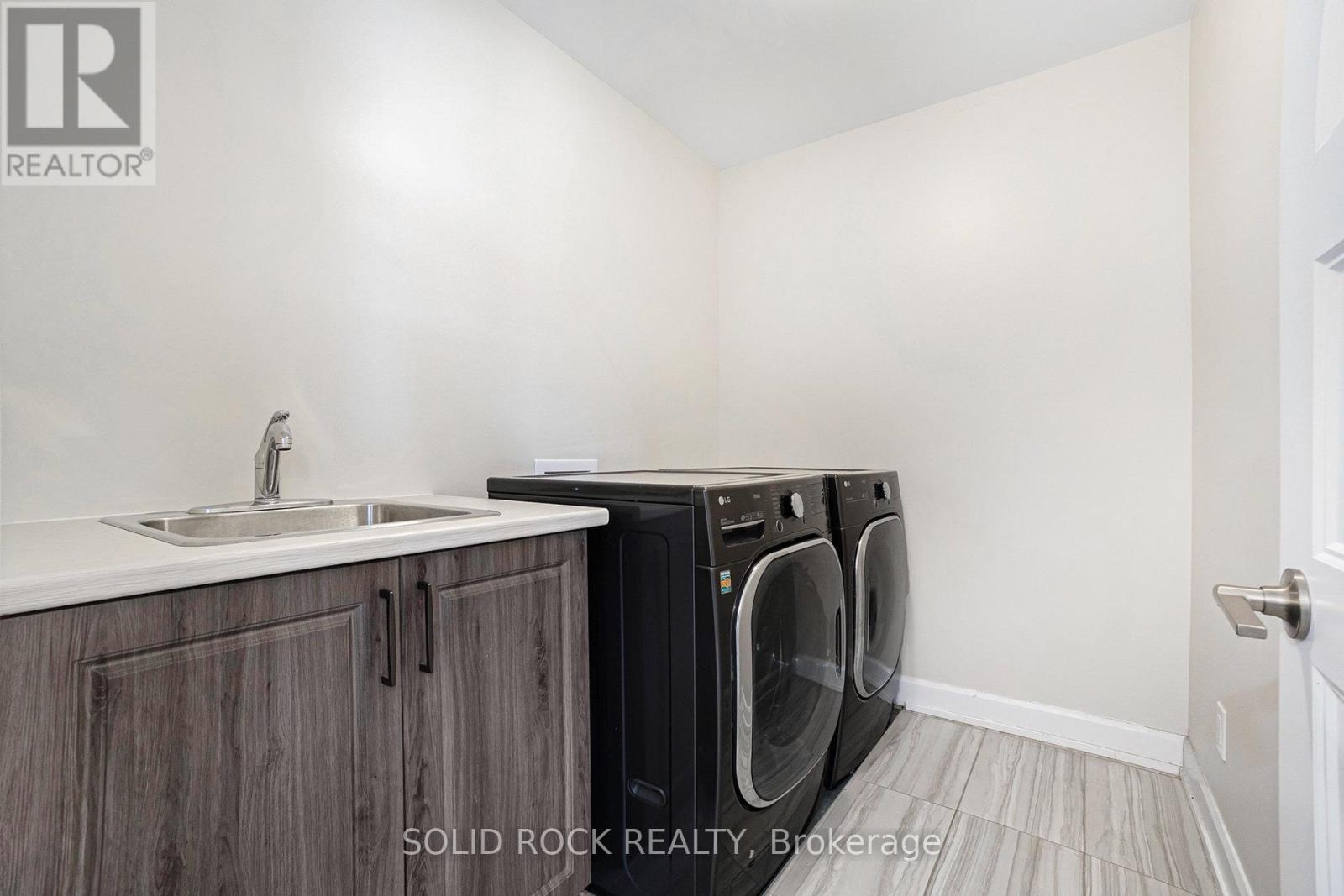 524 Lucent Street, Russell, Ontario K4R 0G3 - Photo 25 - X12545940