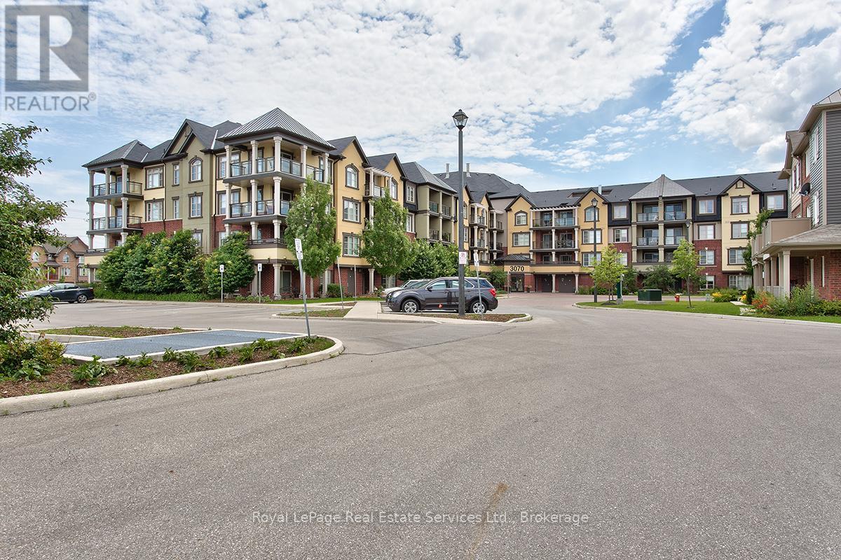 325 - 3070 Rotary Way, Burlington, Ontario  L7M 0H1 - Photo 1 - W12546050