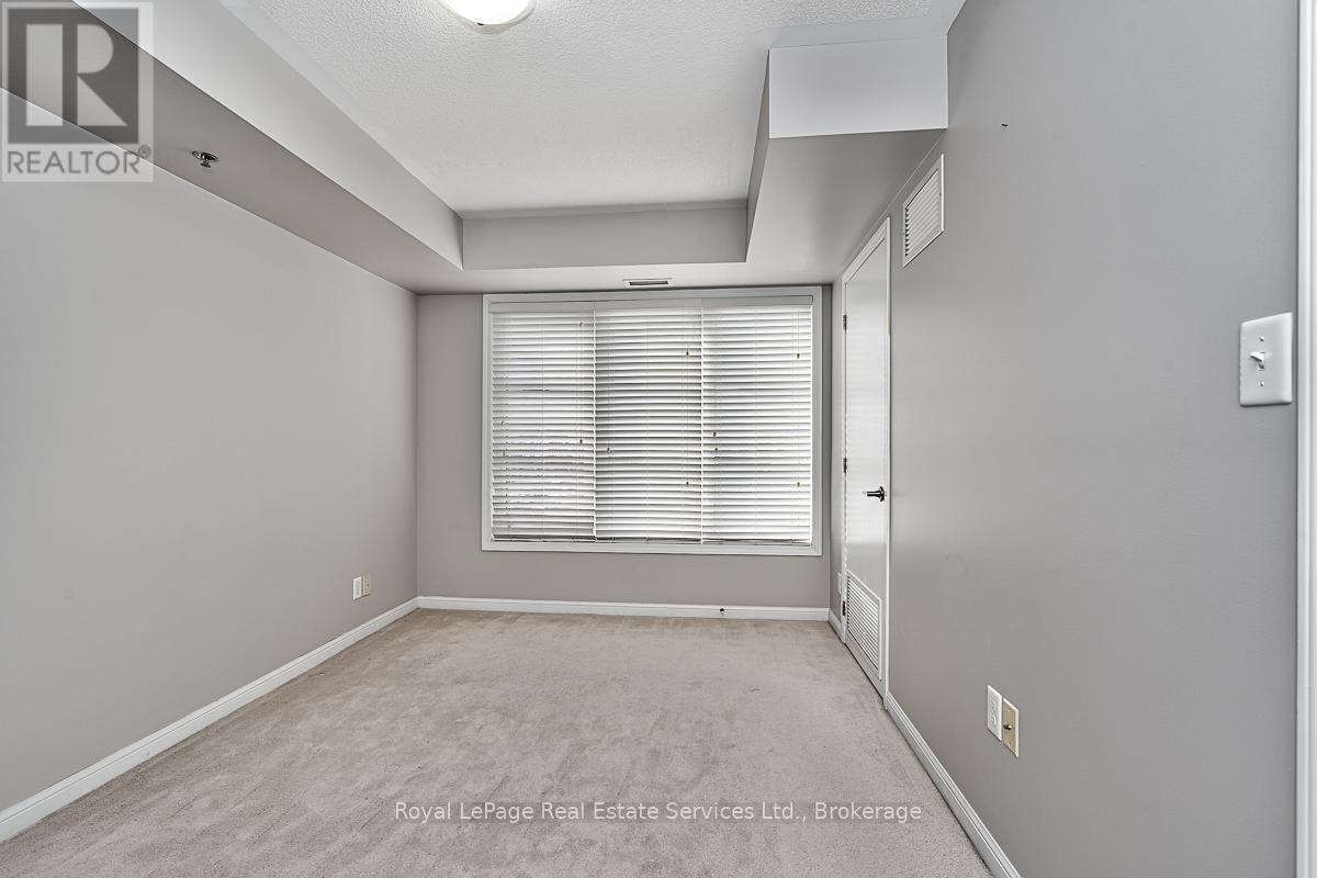 325 - 3070 Rotary Way, Burlington, Ontario  L7M 0H1 - Photo 10 - W12546050