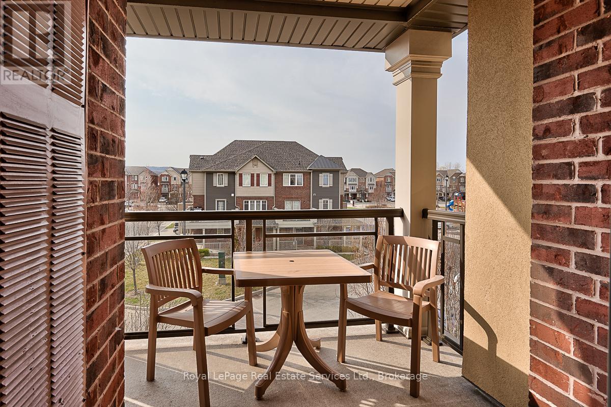 325 - 3070 Rotary Way, Burlington, Ontario  L7M 0H1 - Photo 14 - W12546050