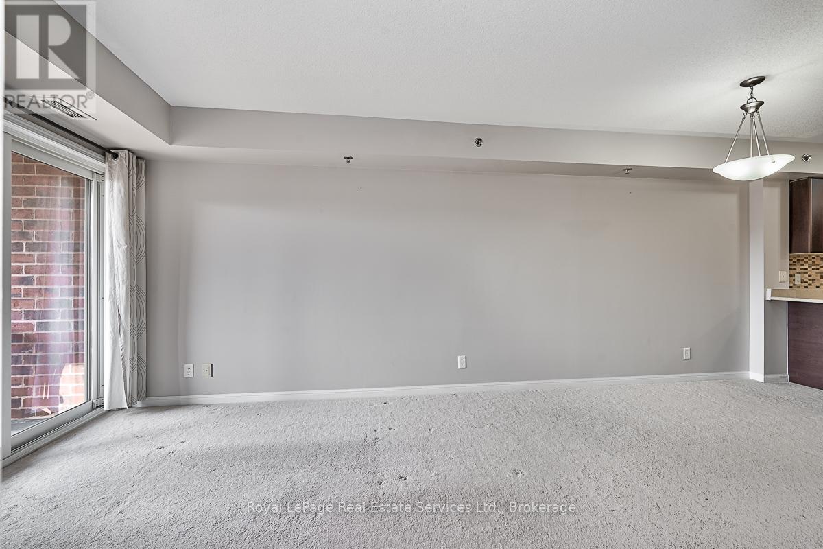 325 - 3070 Rotary Way, Burlington, Ontario  L7M 0H1 - Photo 4 - W12546050