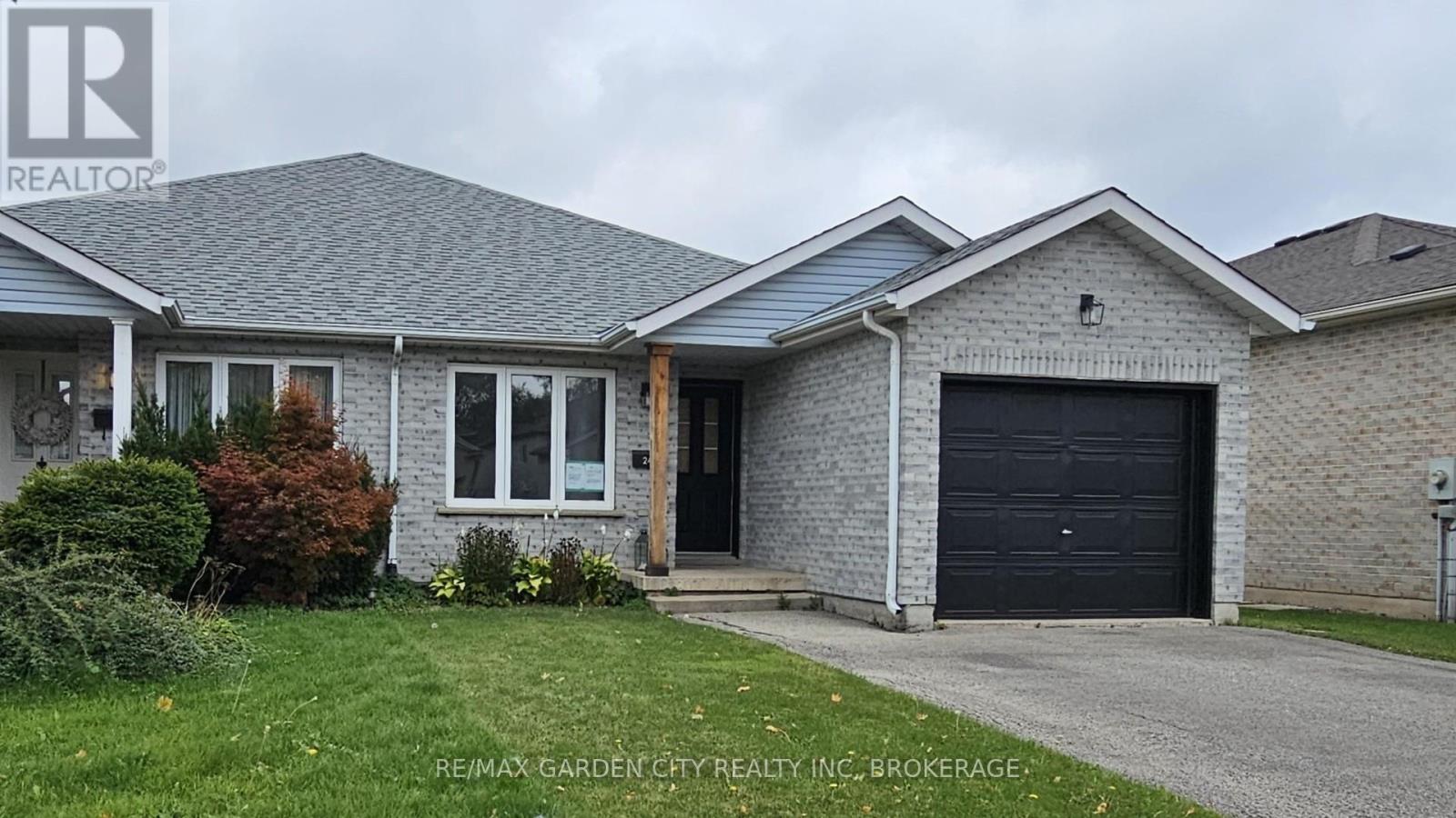244 AUTUMN CRESCENT, Welland, Ontario
