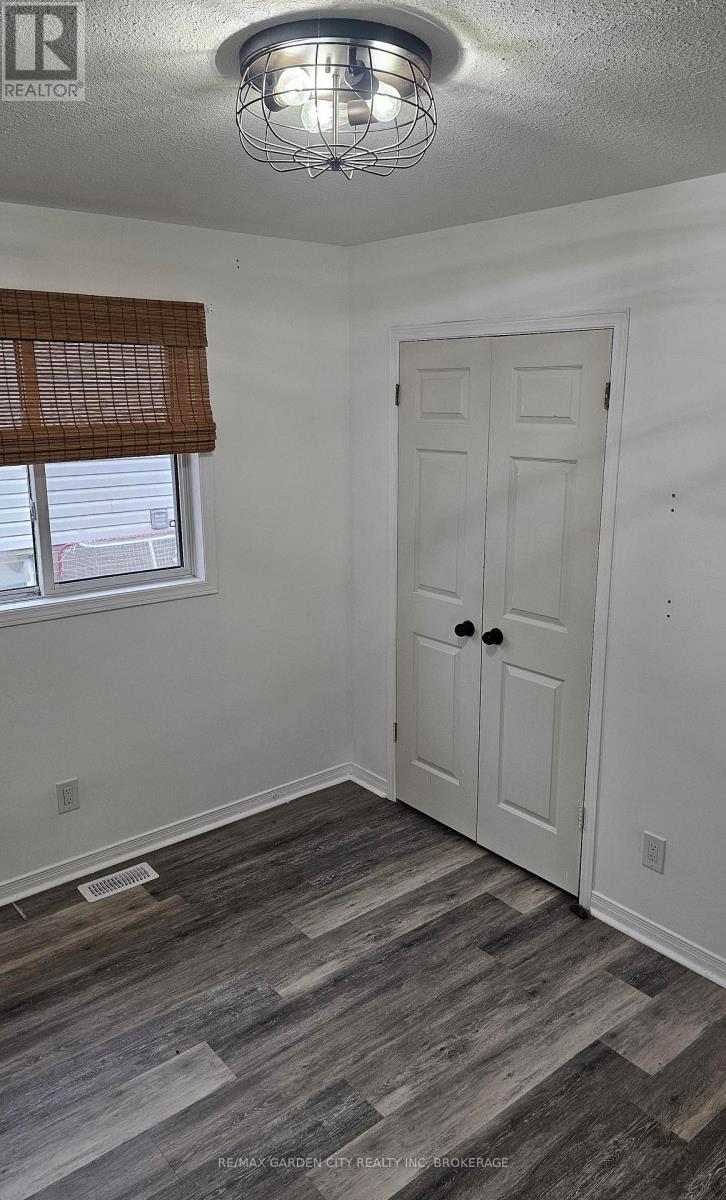 244 Autumn Crescent, Welland, Ontario  L3C 7K2 - Photo 10 - X12545972