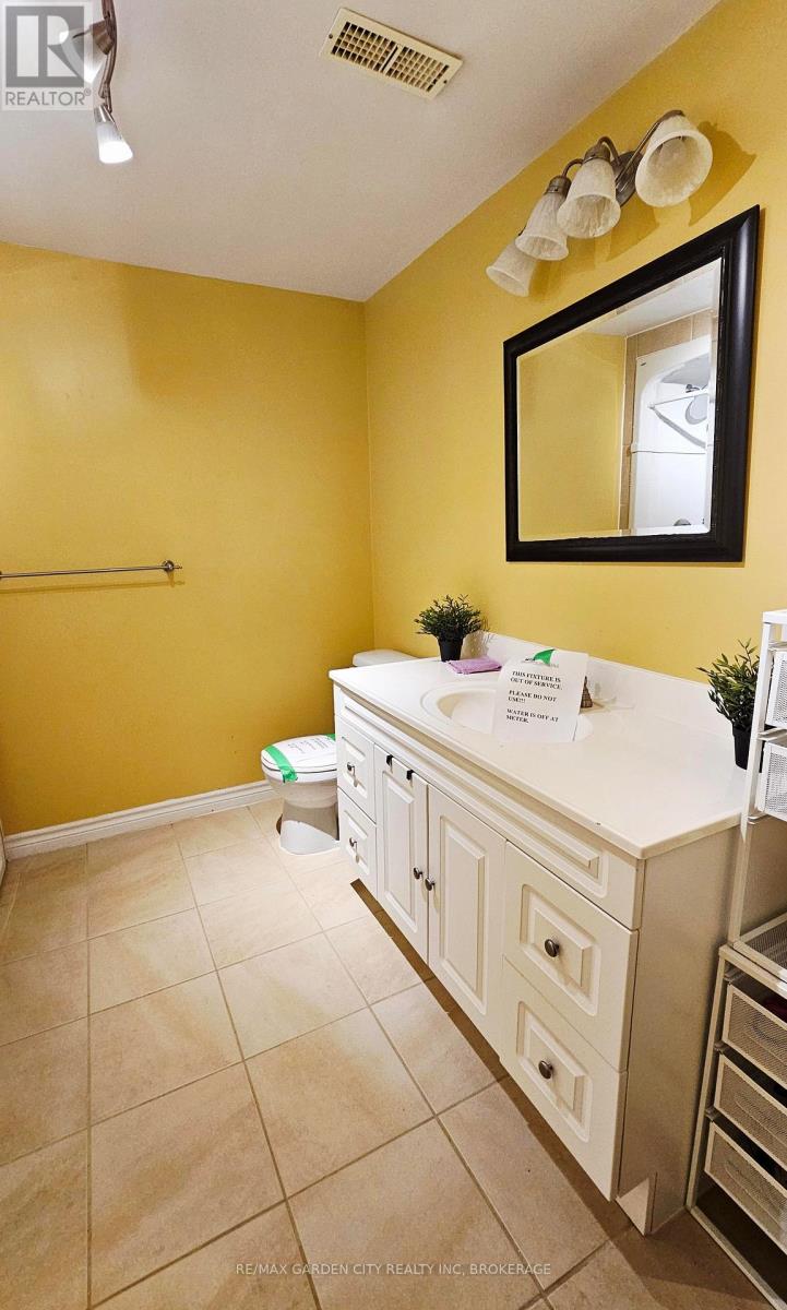 244 Autumn Crescent, Welland, Ontario  L3C 7K2 - Photo 15 - X12545972